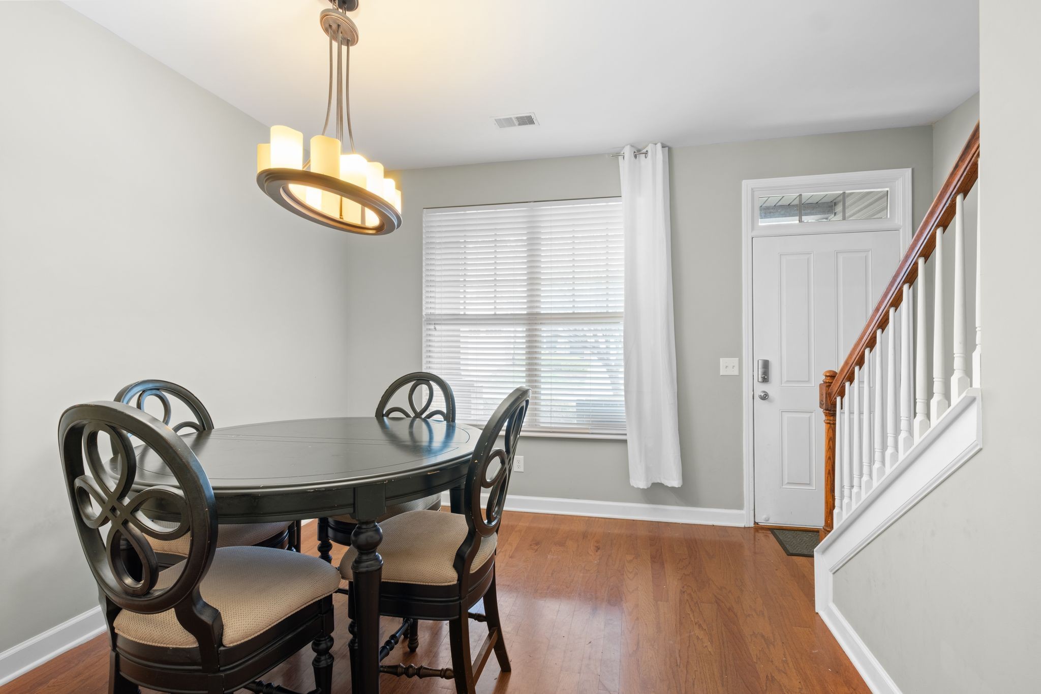 521 Griffin Cir Property Photo 5