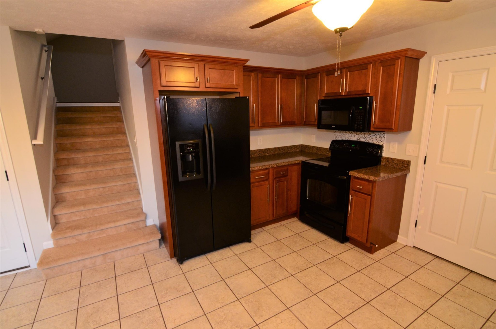 1525 Apache Way Property Photo 5