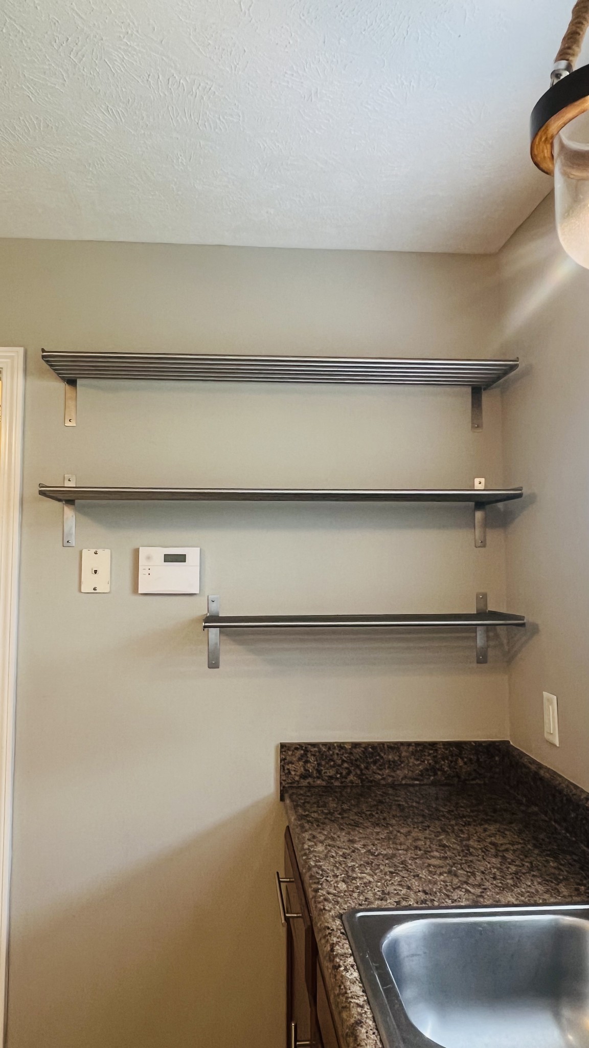 1525 Apache Way Property Photo 8