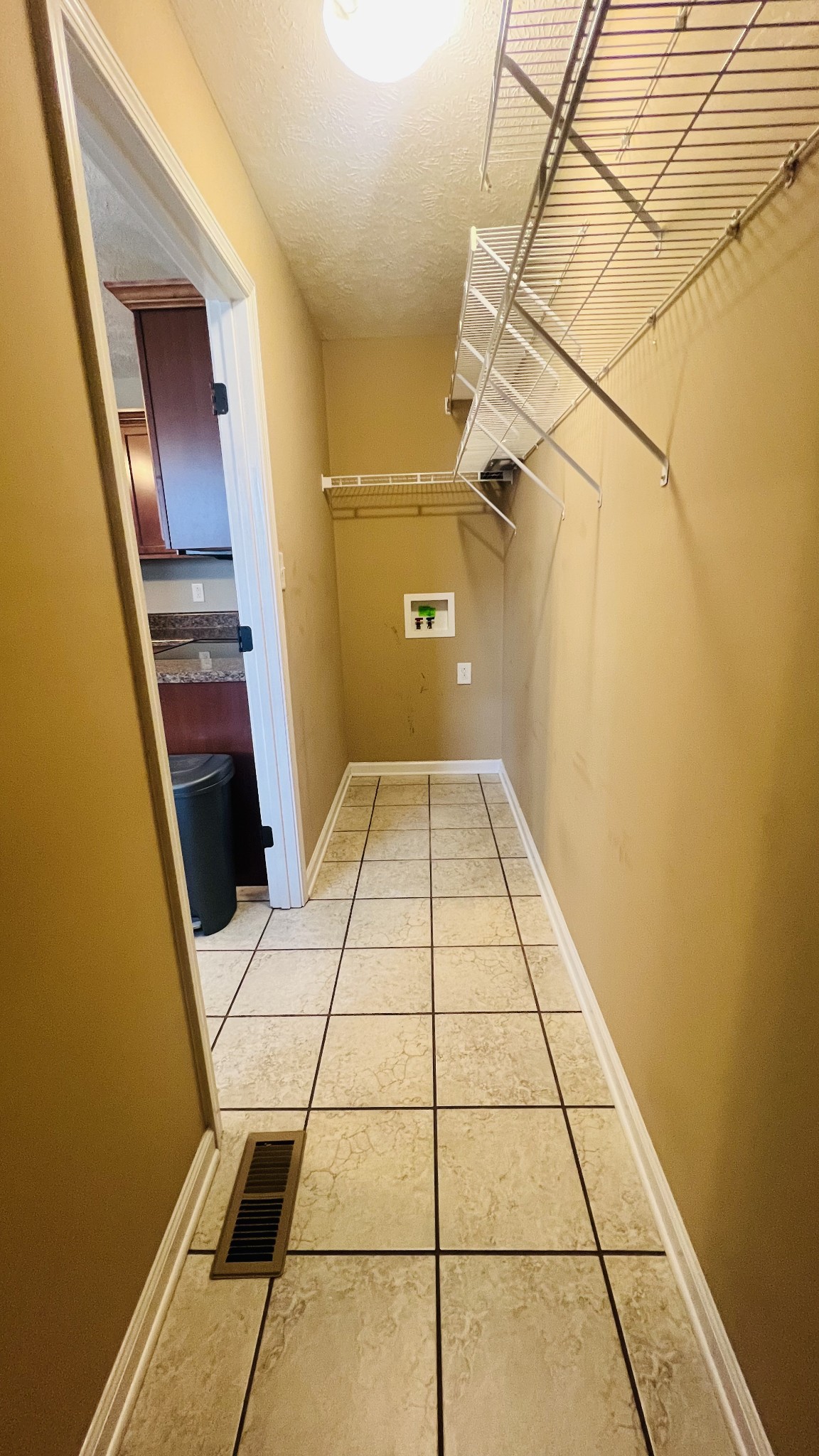 1525 Apache Way Property Photo 11