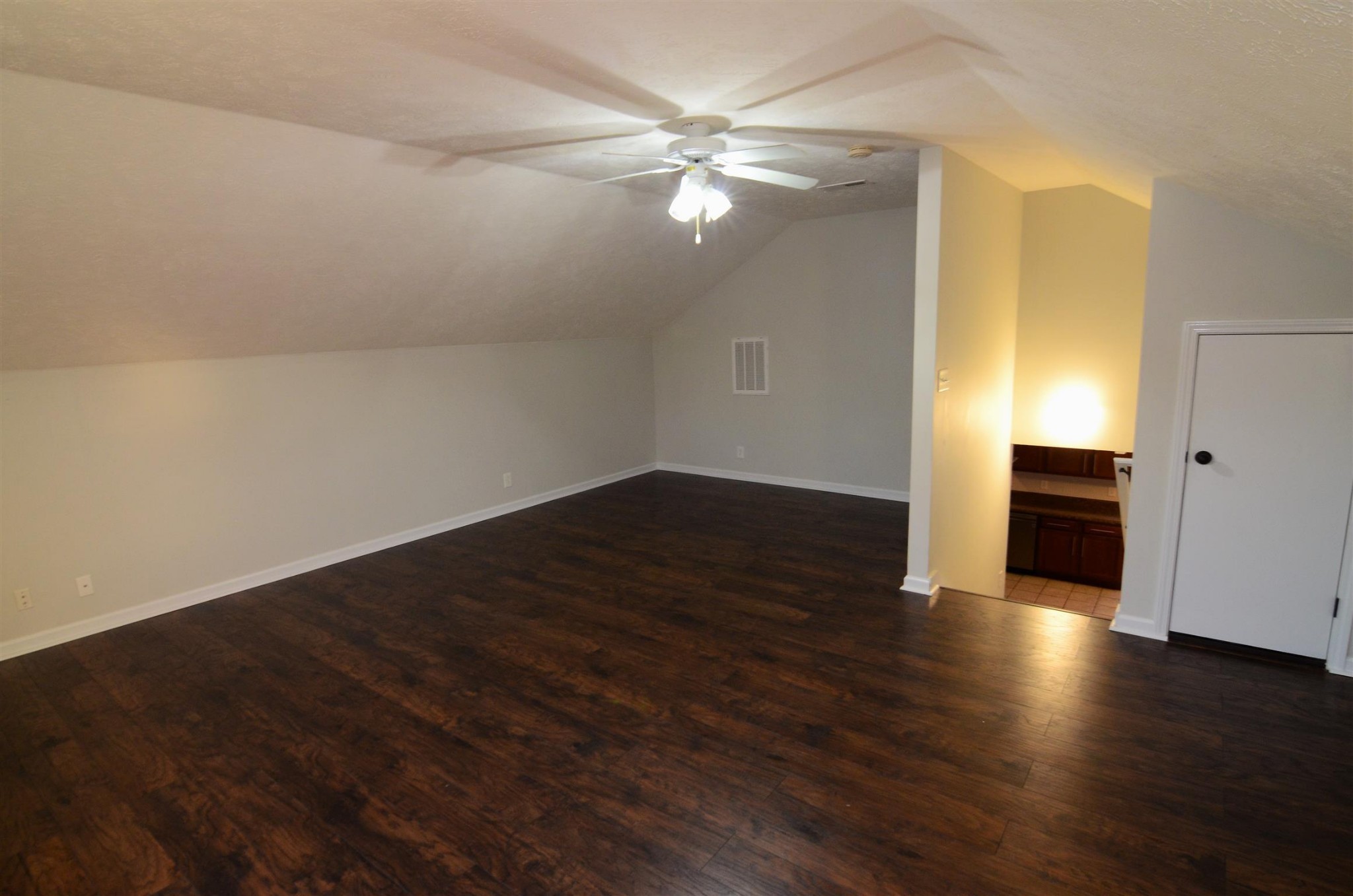 1525 Apache Way Property Photo 12