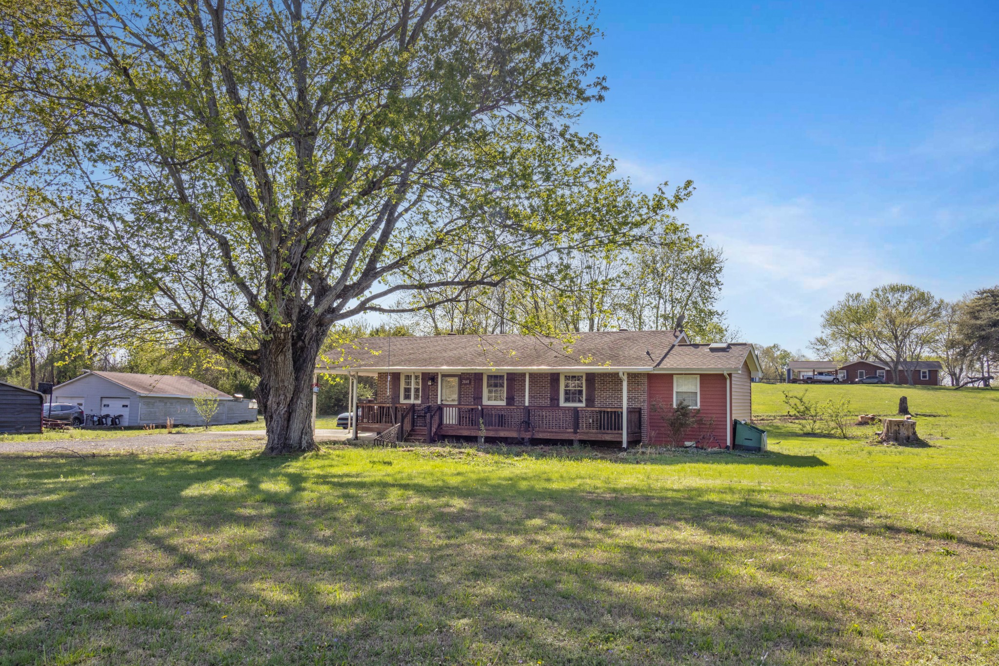 2840 Lylewood Rd Property Photo