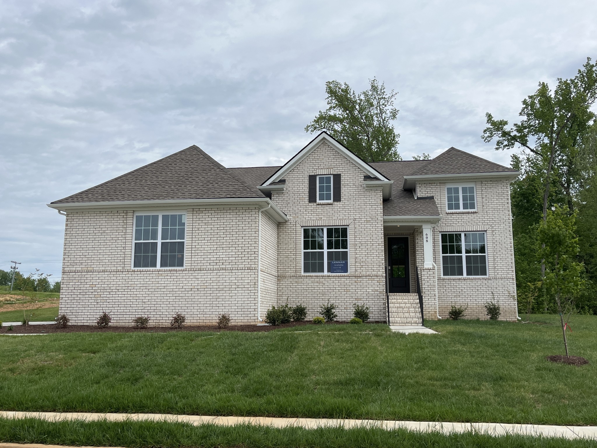 608 Lyndhurst Court Property Photo