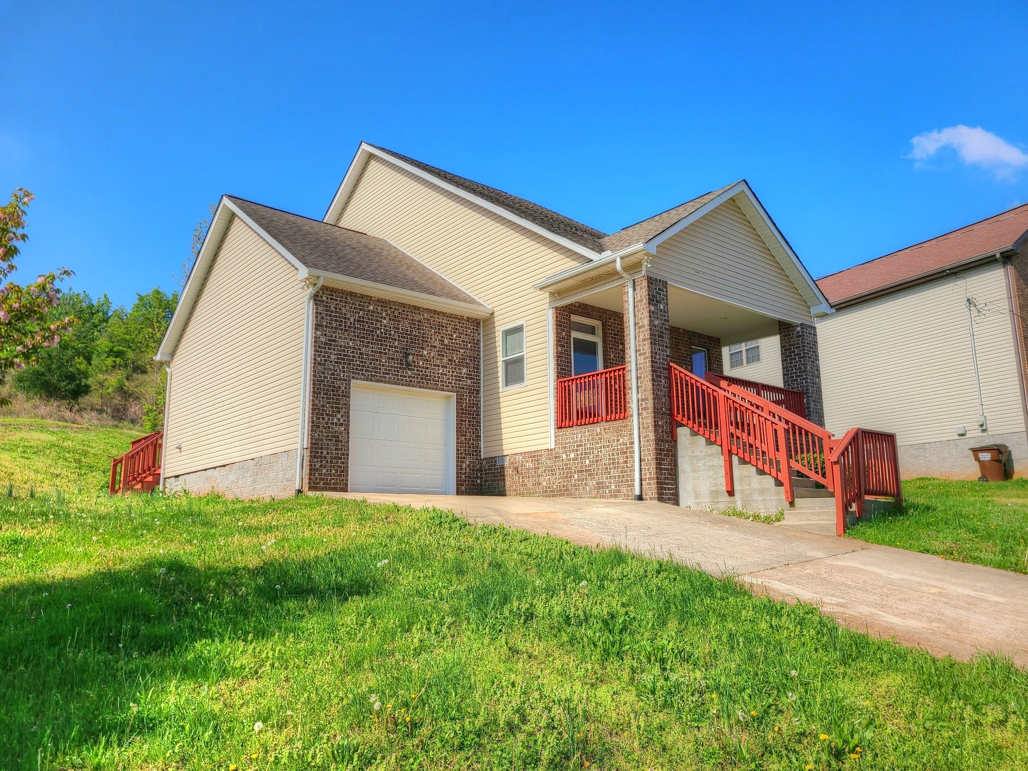 1277 Goodmorning Dr Property Photo 3