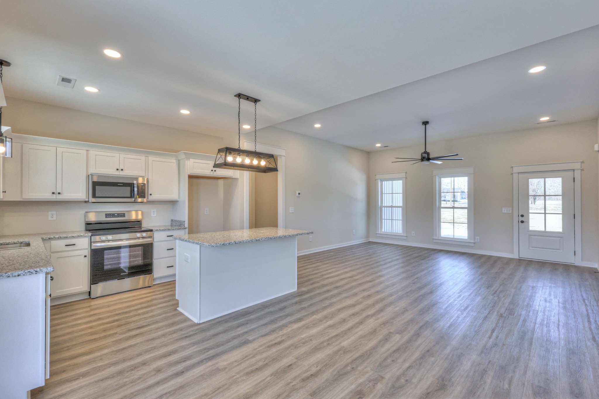 2240 Eugene Reed Road Property Photo 8