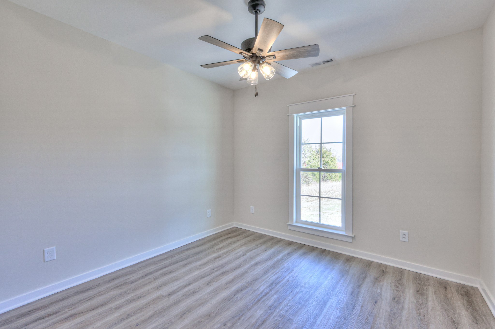 2240 Eugene Reed Road Property Photo 10
