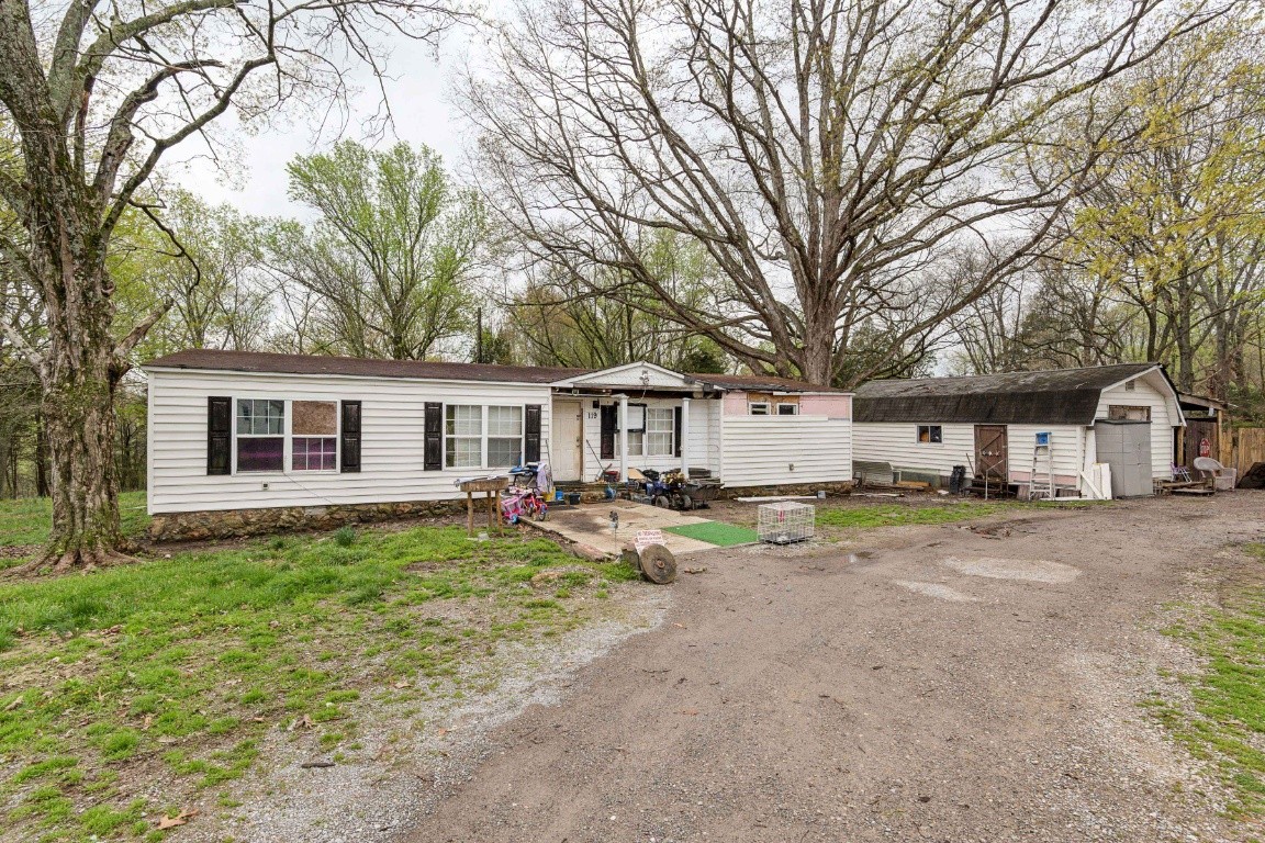119 Wilkerson Ln Property Photo 1