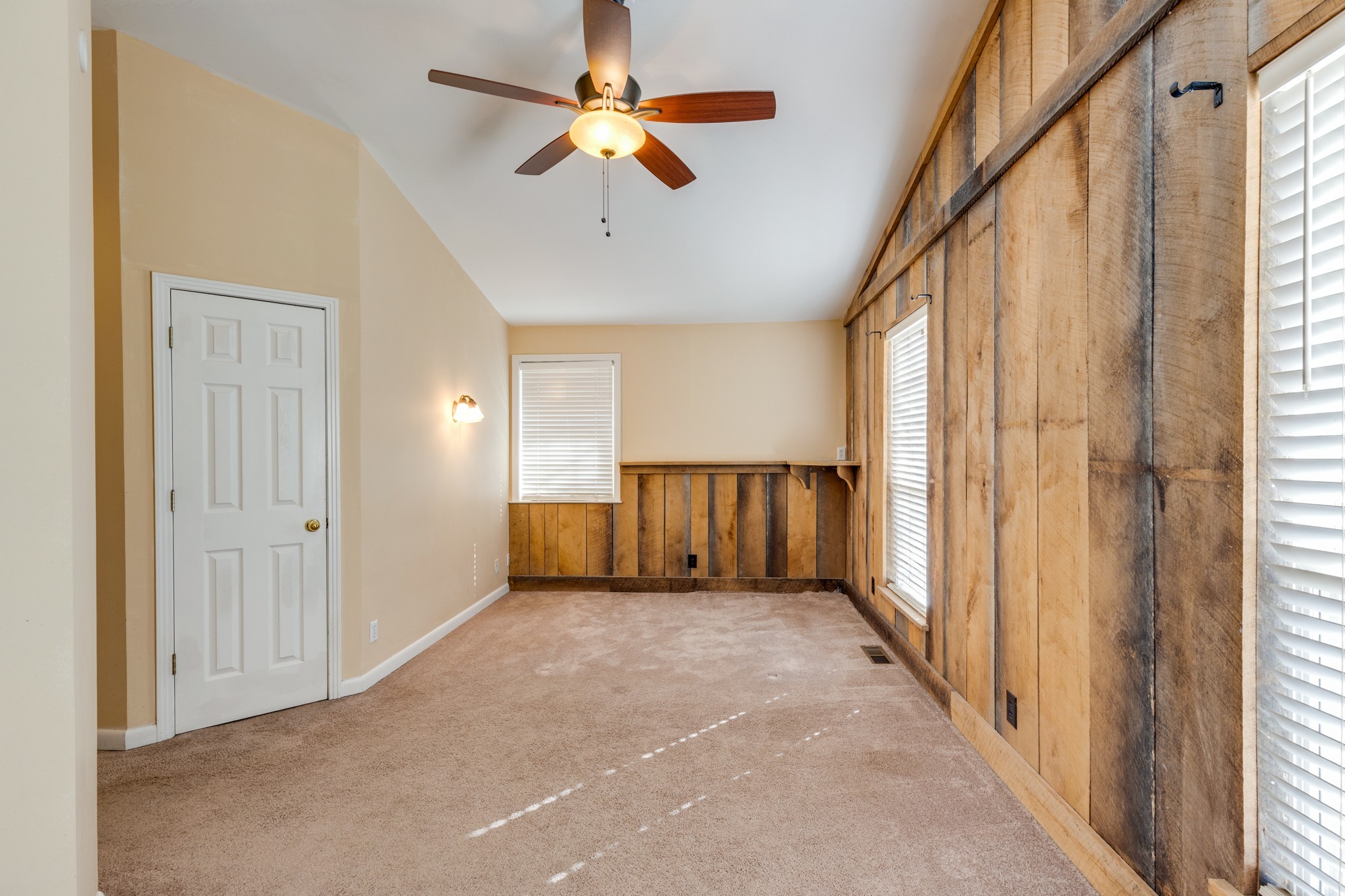 4372 S Carothers Rd Property Photo 21