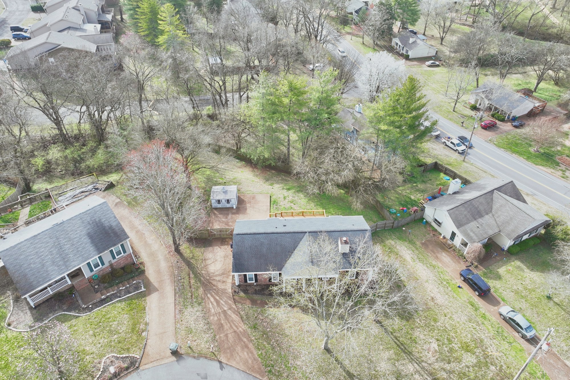 1104 Blythe Ct, E Property Photo 3