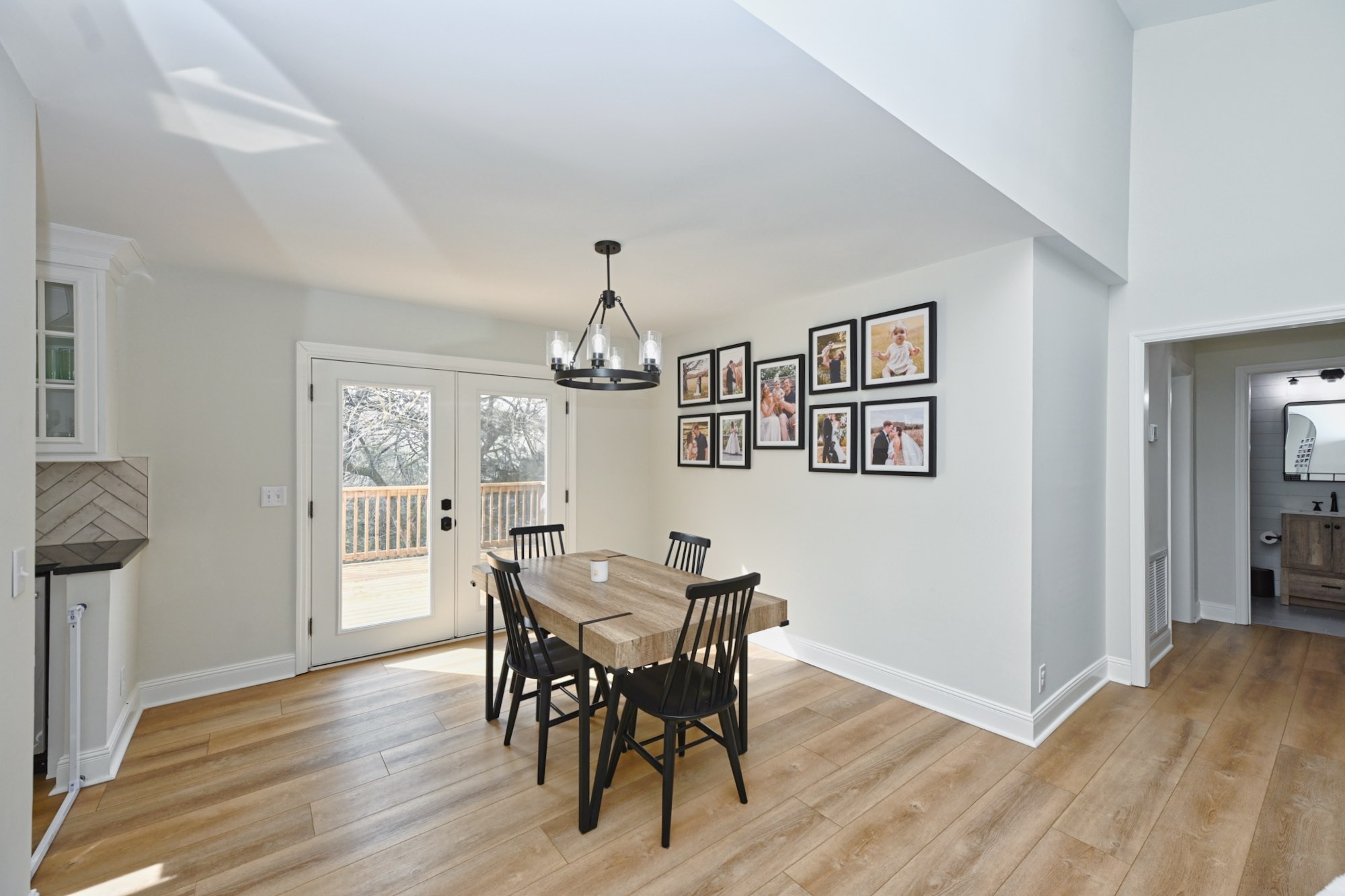 1104 Blythe Ct, E Property Photo 13