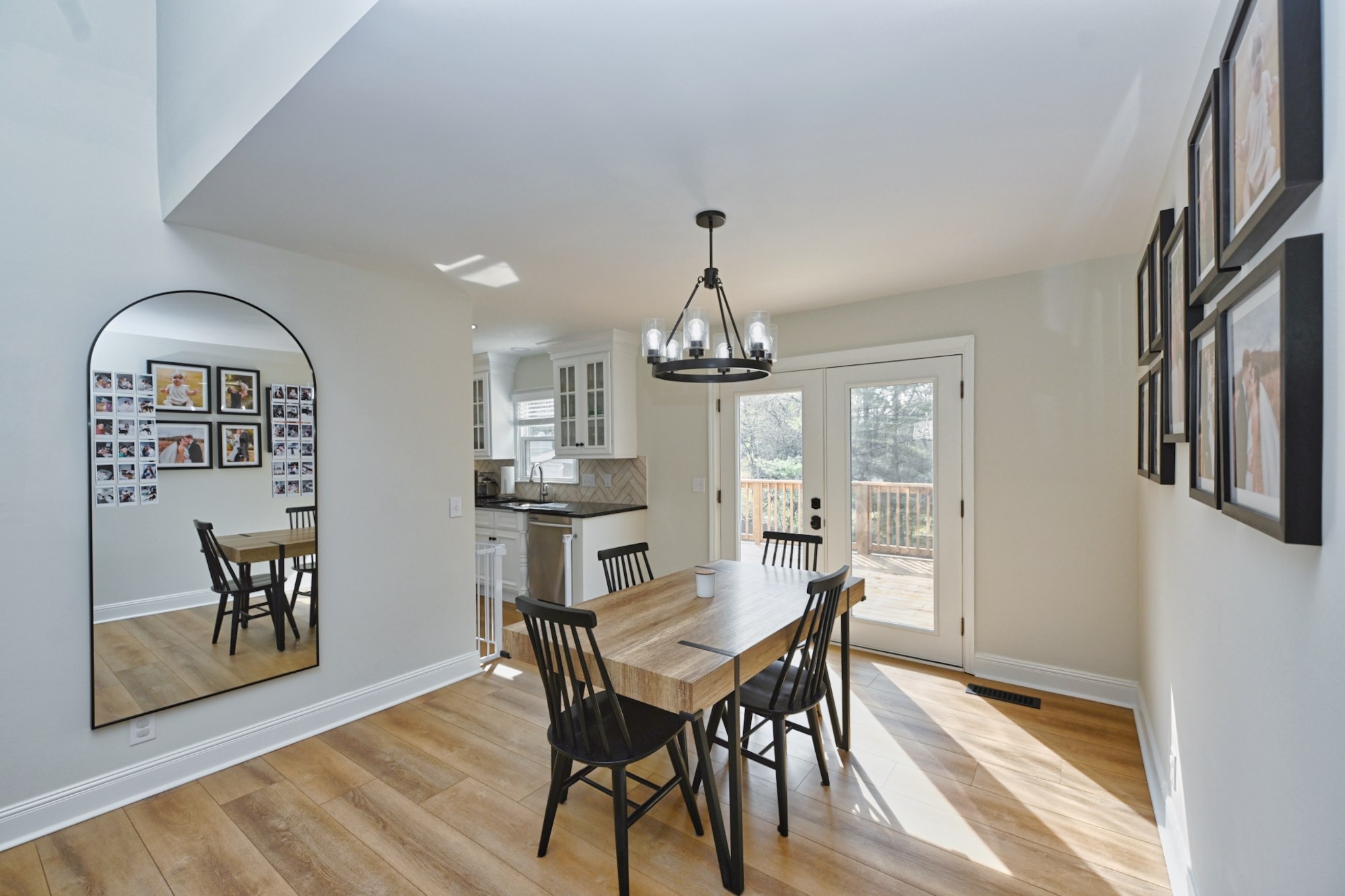 1104 Blythe Ct, E Property Photo 14