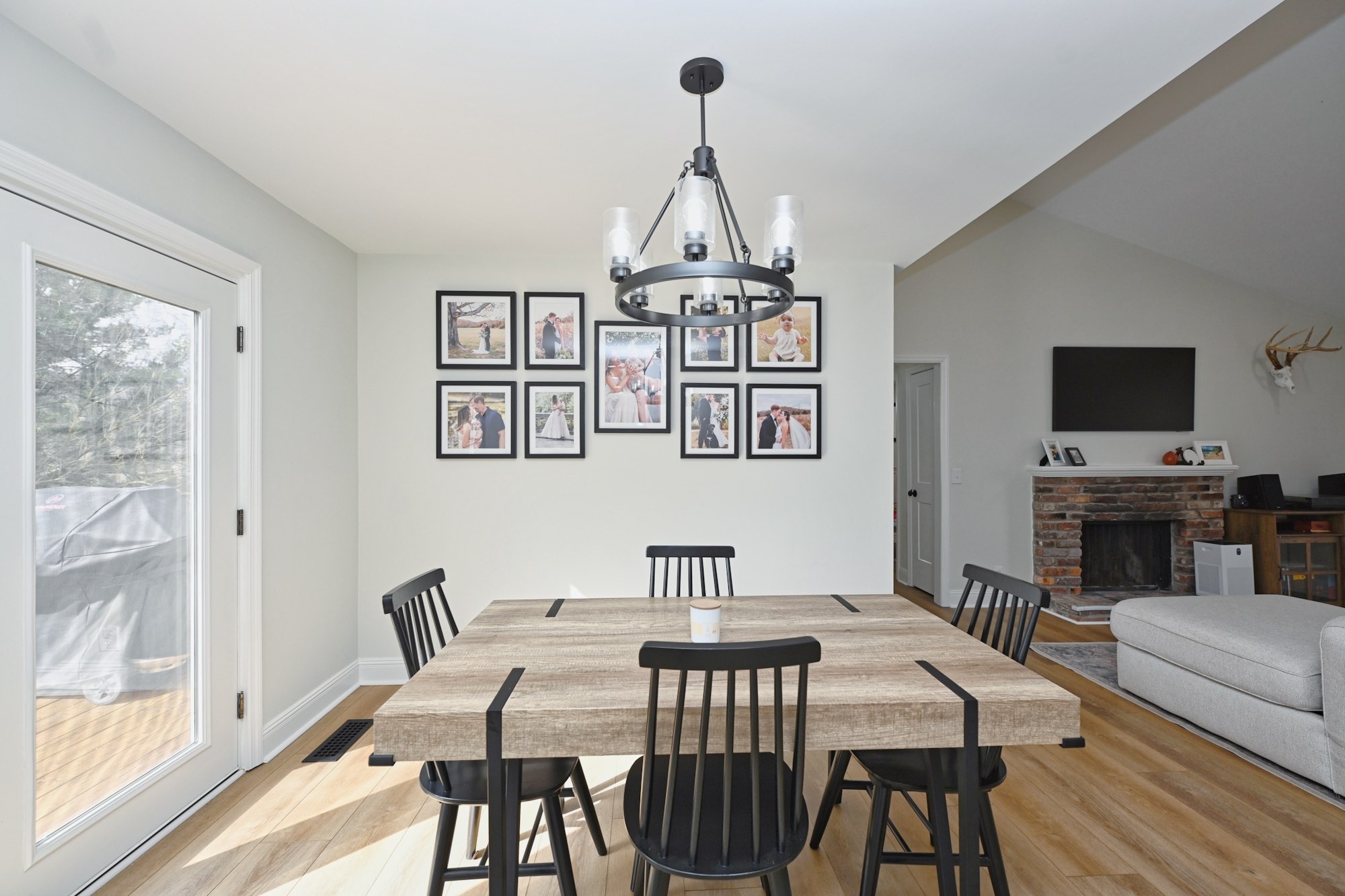 1104 Blythe Ct, E Property Photo 16