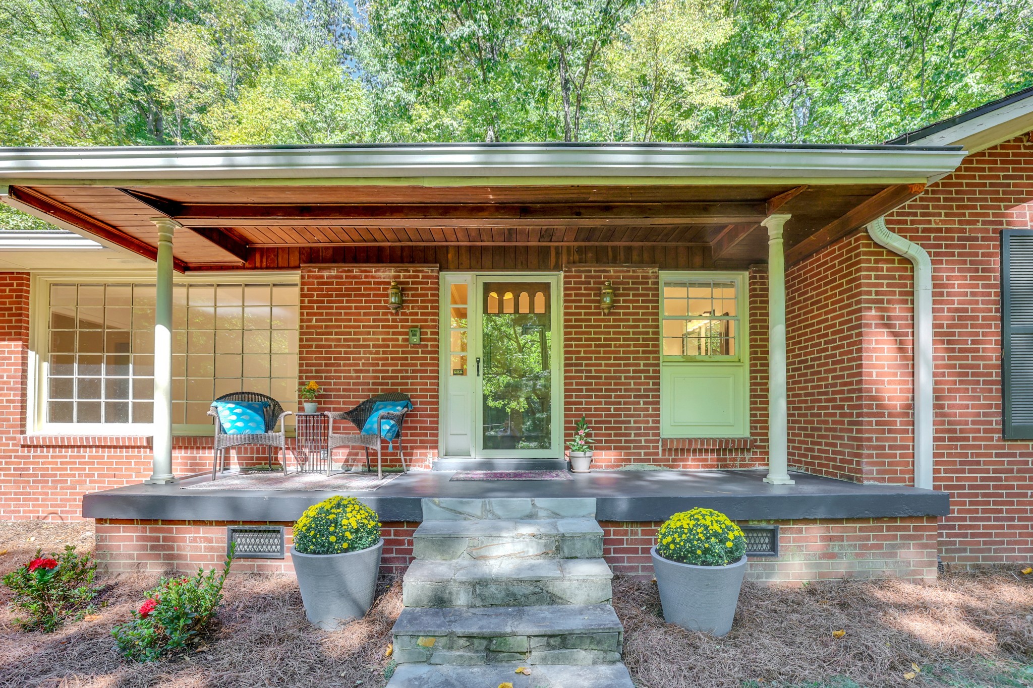 6612 Rolling Fork Drive Property Photo 1