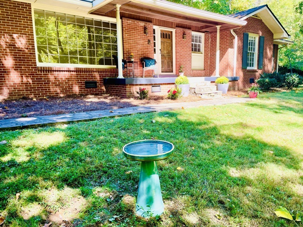 6612 Rolling Fork Drive Property Photo 3