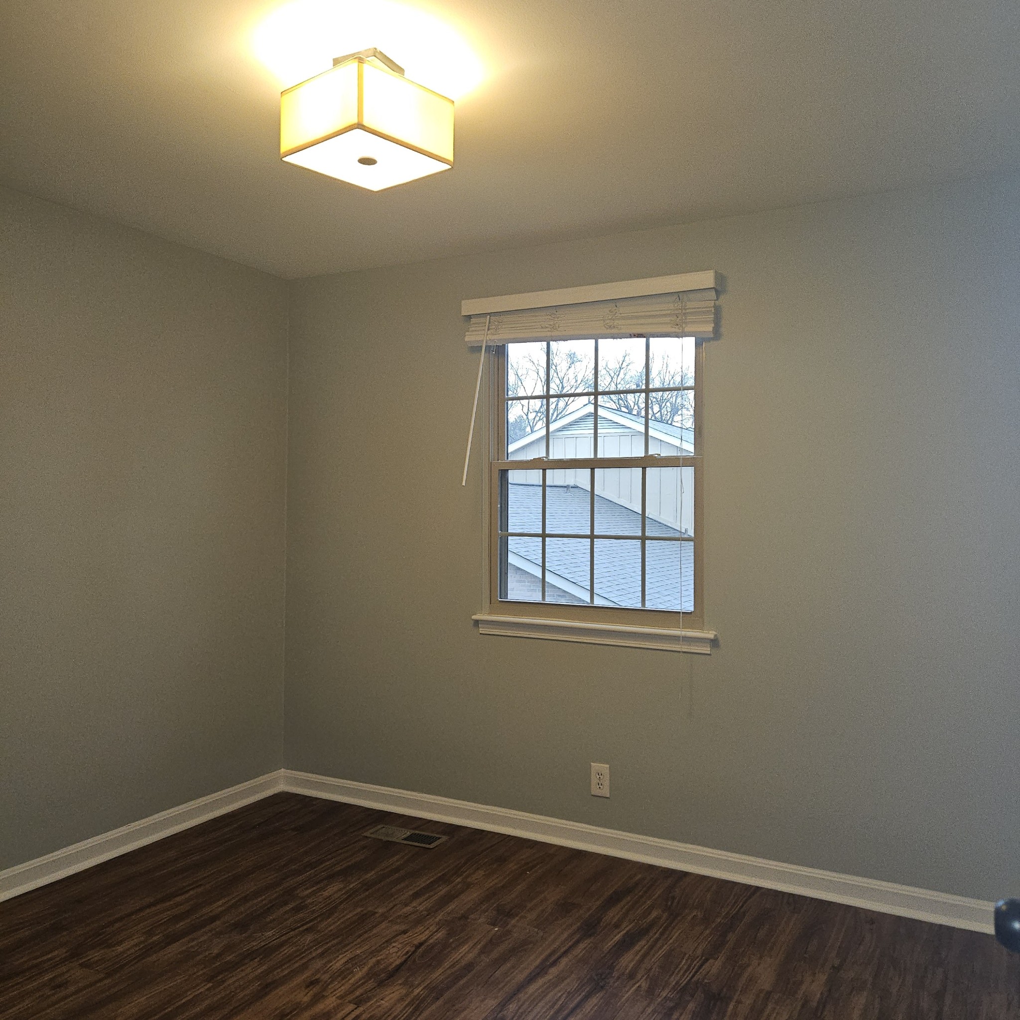 1011 Murfreesboro Rd Property Photo 9