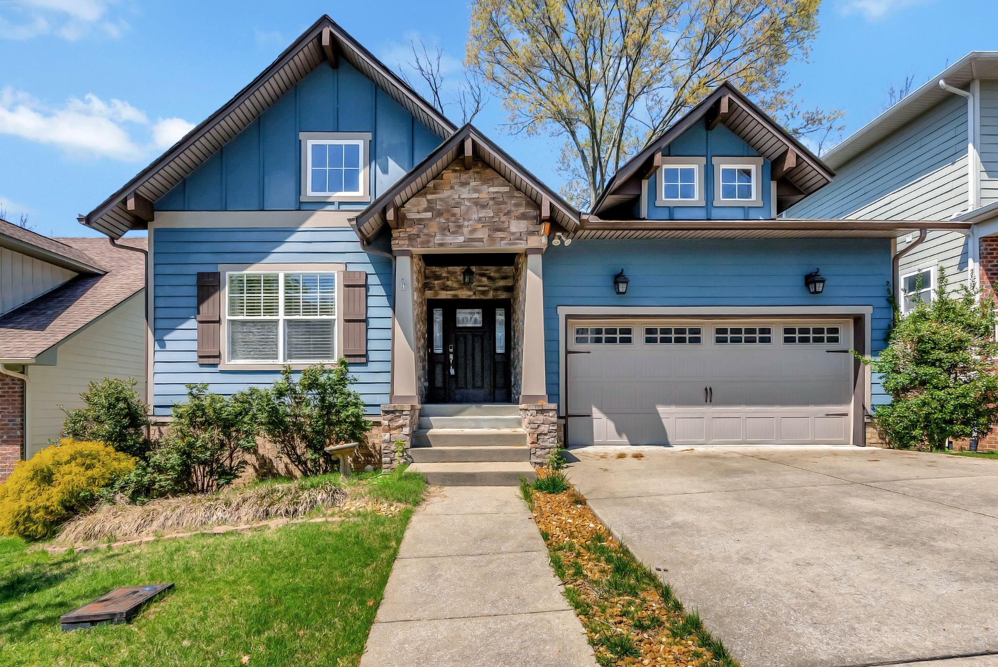 445 Highpoint Ter Property Photo 1