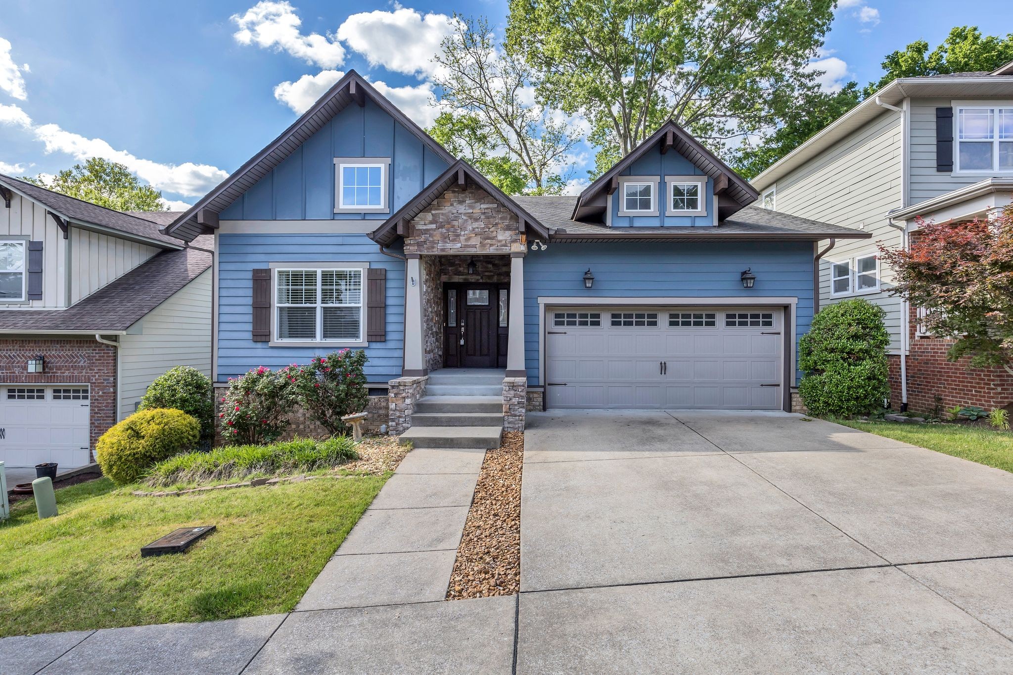 445 Highpoint Ter Property Photo 1