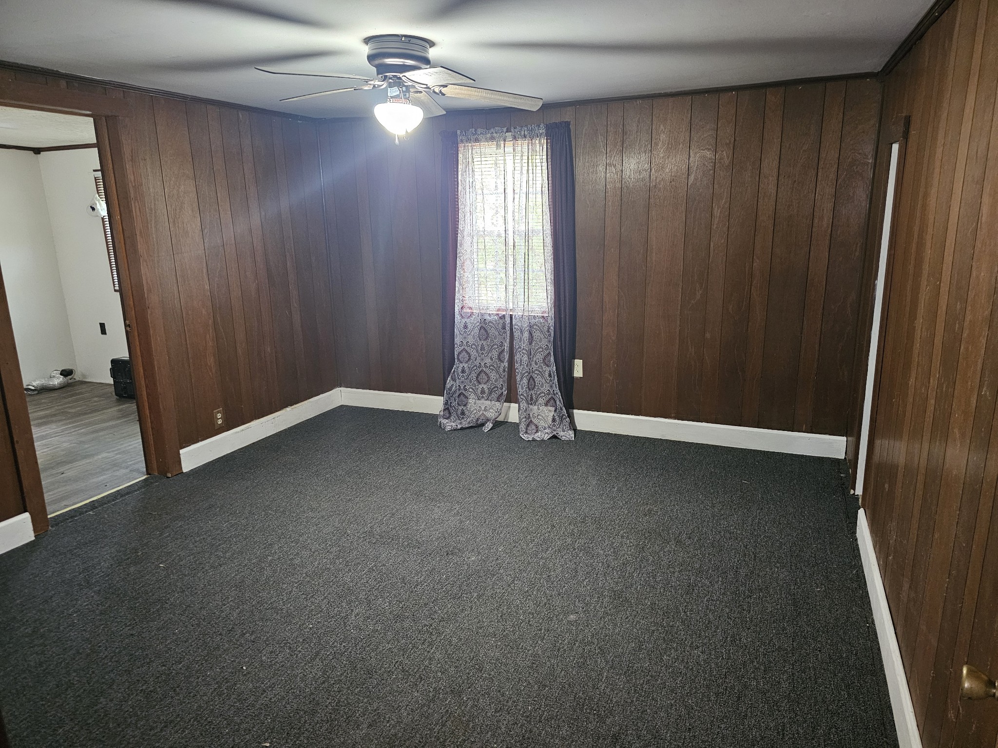 219 Vine Cir Property Photo 7