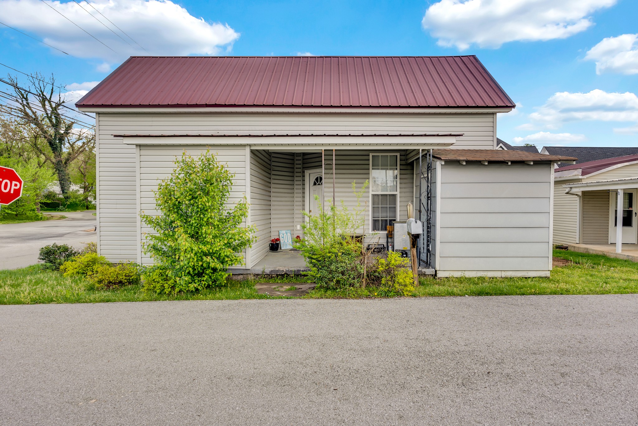 16 Marchbanks St Property Photo