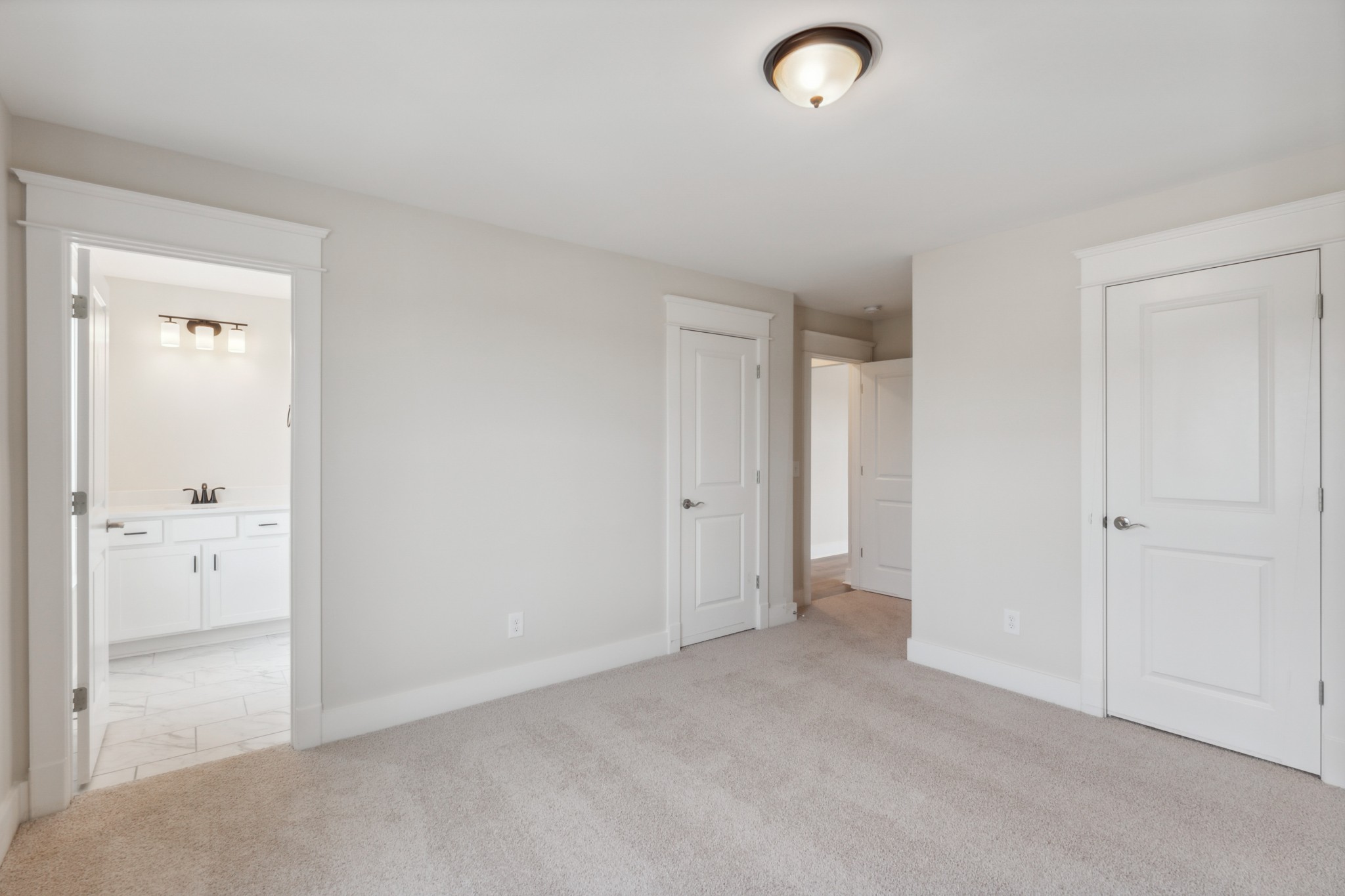 7930 Pine St Property Photo 16