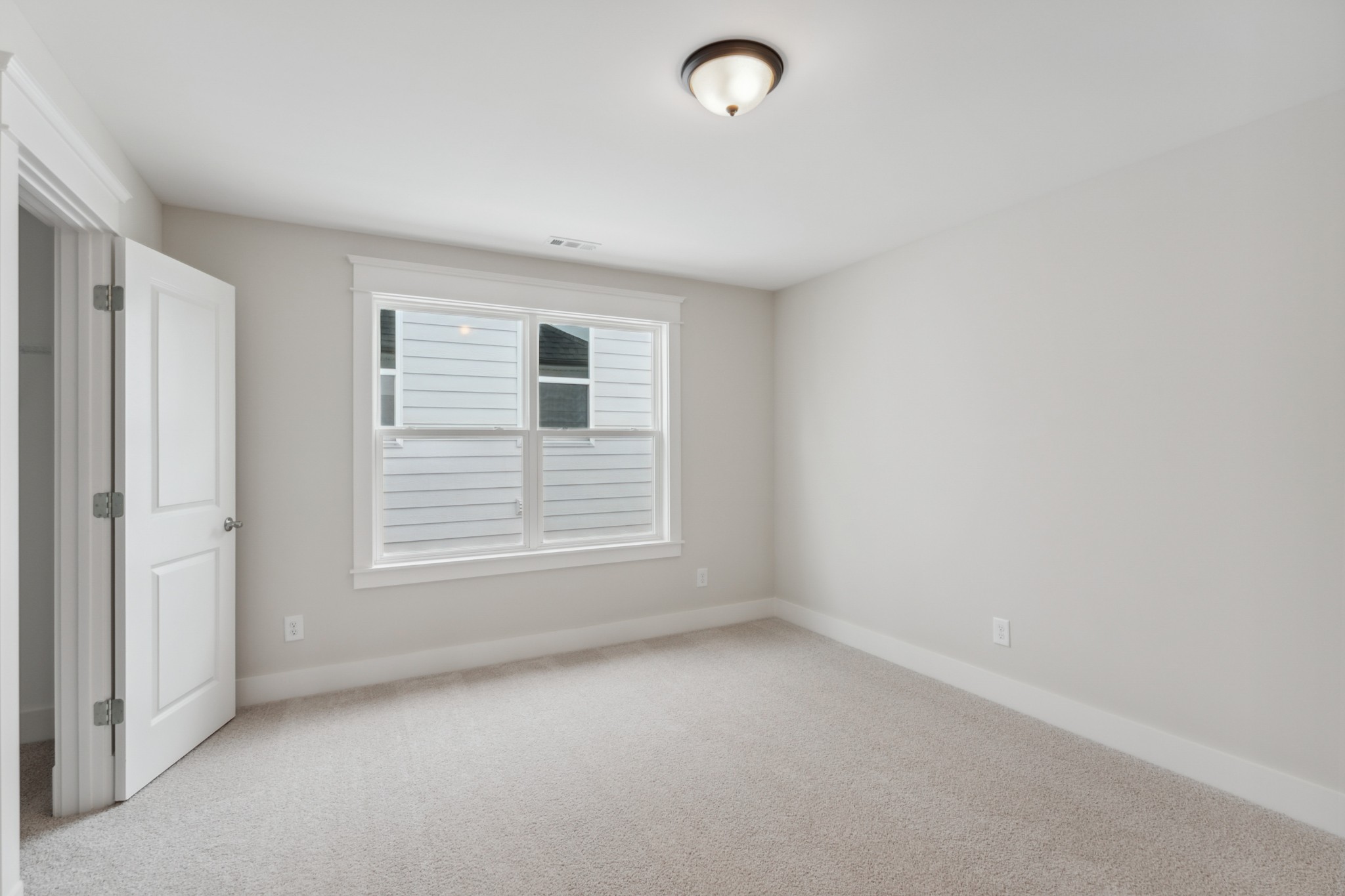 7930 Pine St Property Photo 20