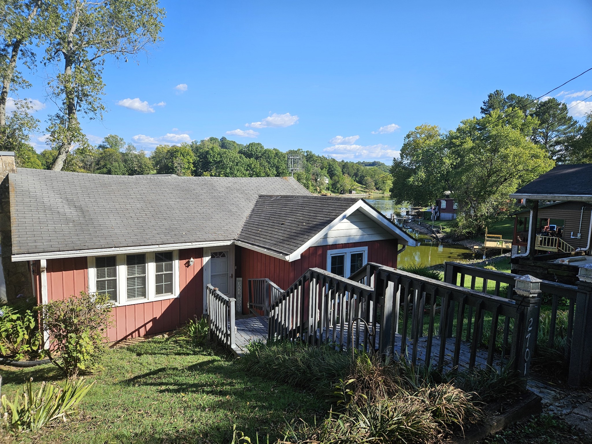 2701 Clear Creek Rd Property Photo