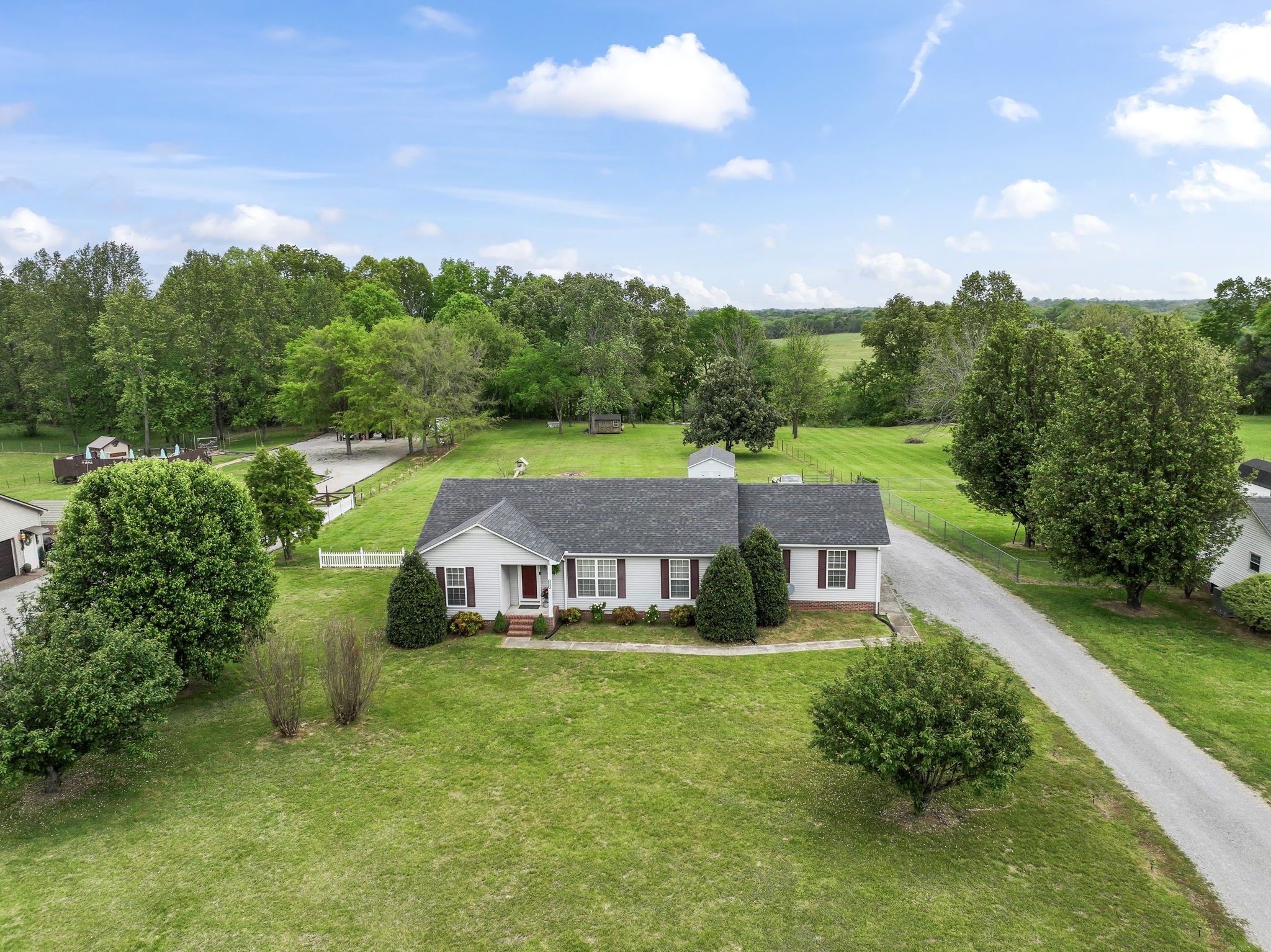 2214 Sims Rd Property Photo
