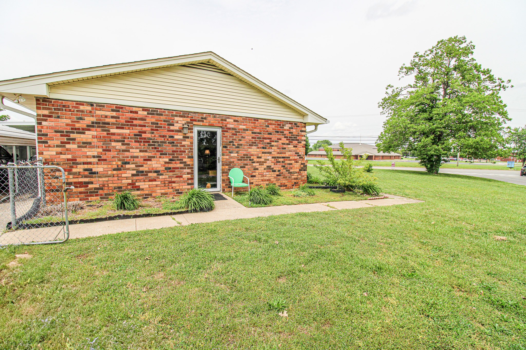 222 Cunningham Ln Property Photo 27