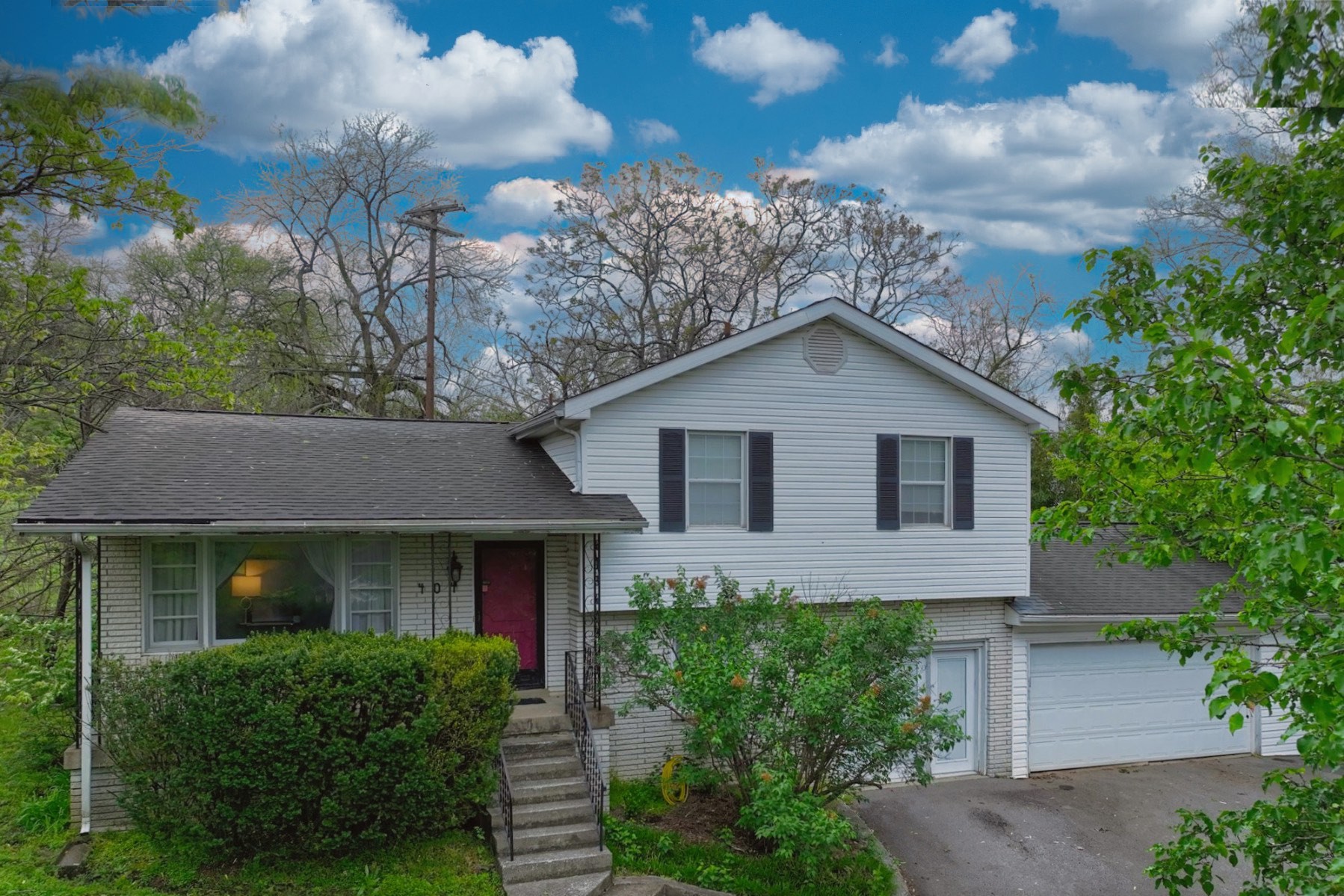 404 Wilclay Dr Property Photo