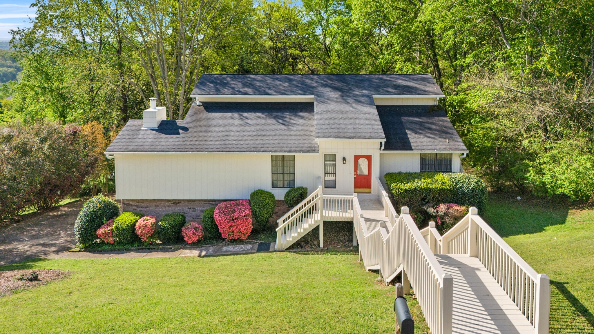 1710 Colonial Way Circle Property Photo