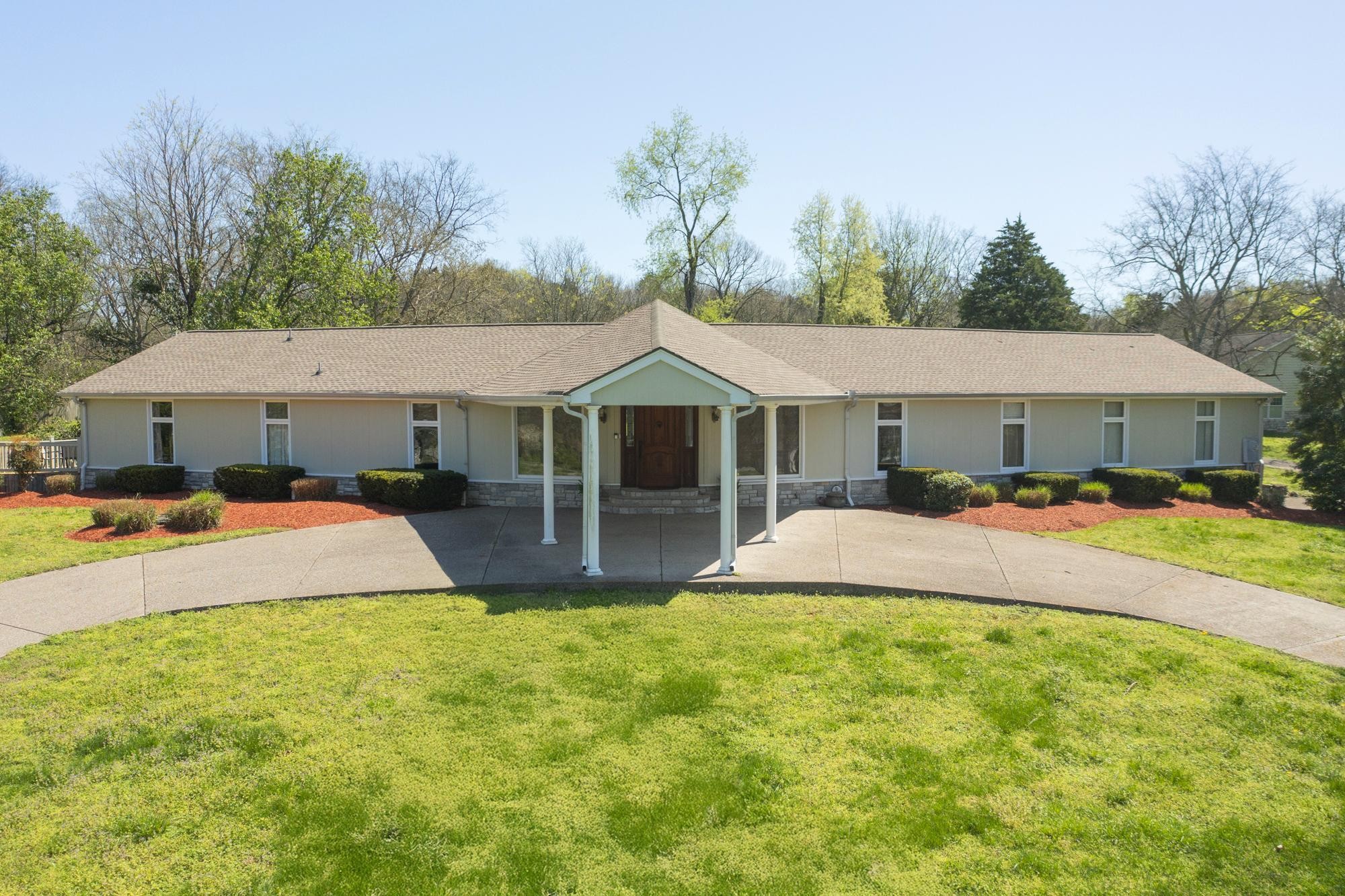 1035 Forest Harbor Dr Property Photo 1