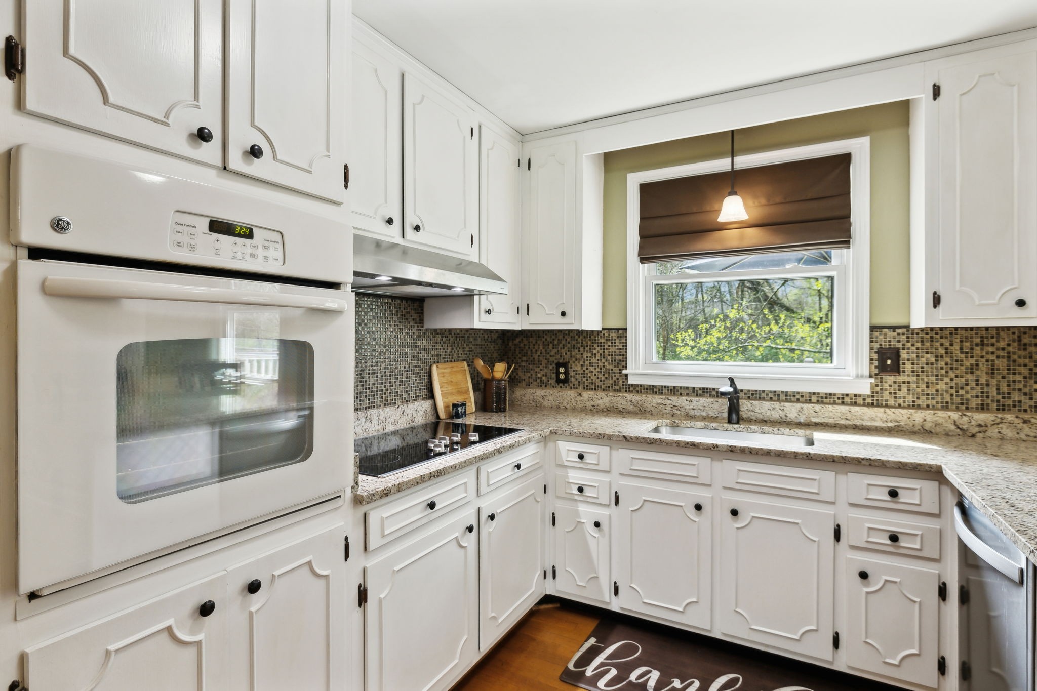 6002 Temple Rd Property Photo 8