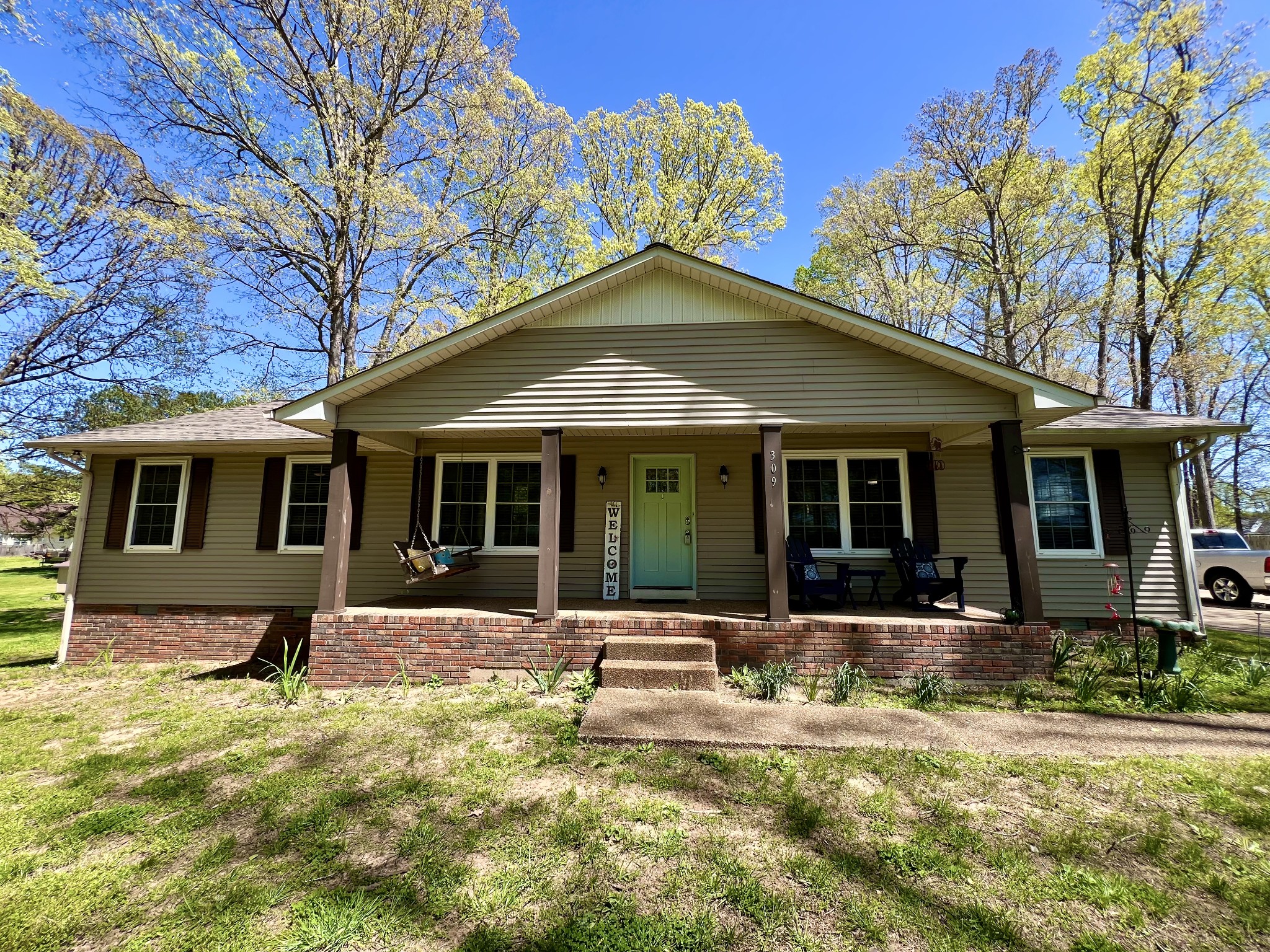 Beechwood Estates Sec I Real Estate Listings Main Image