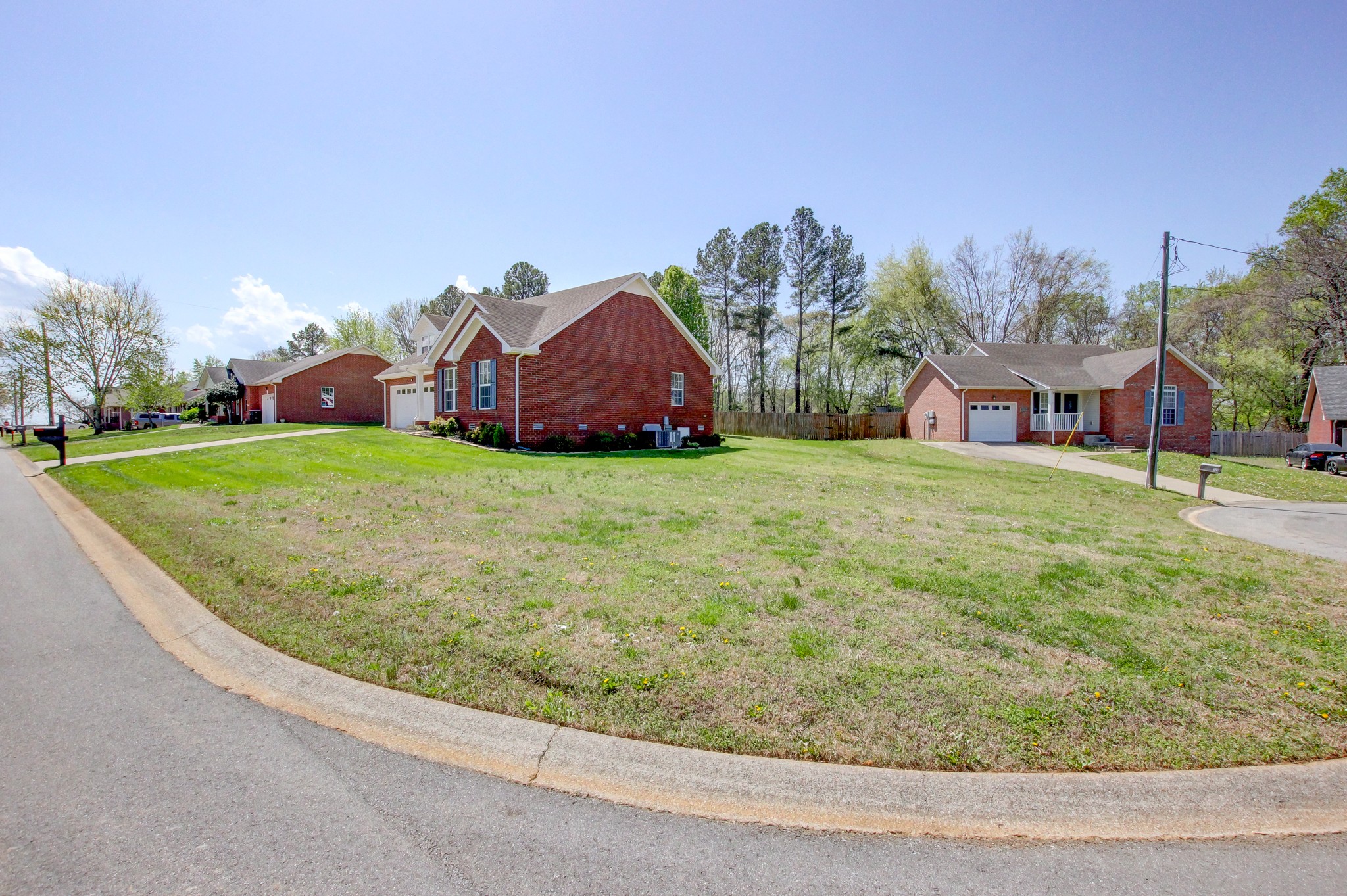 320 Maple Park Dr Property Photo 35