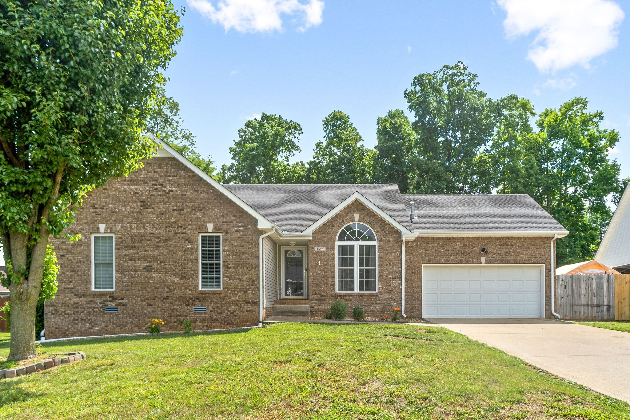 1576 Barrywood Cir, W Property Photo 1