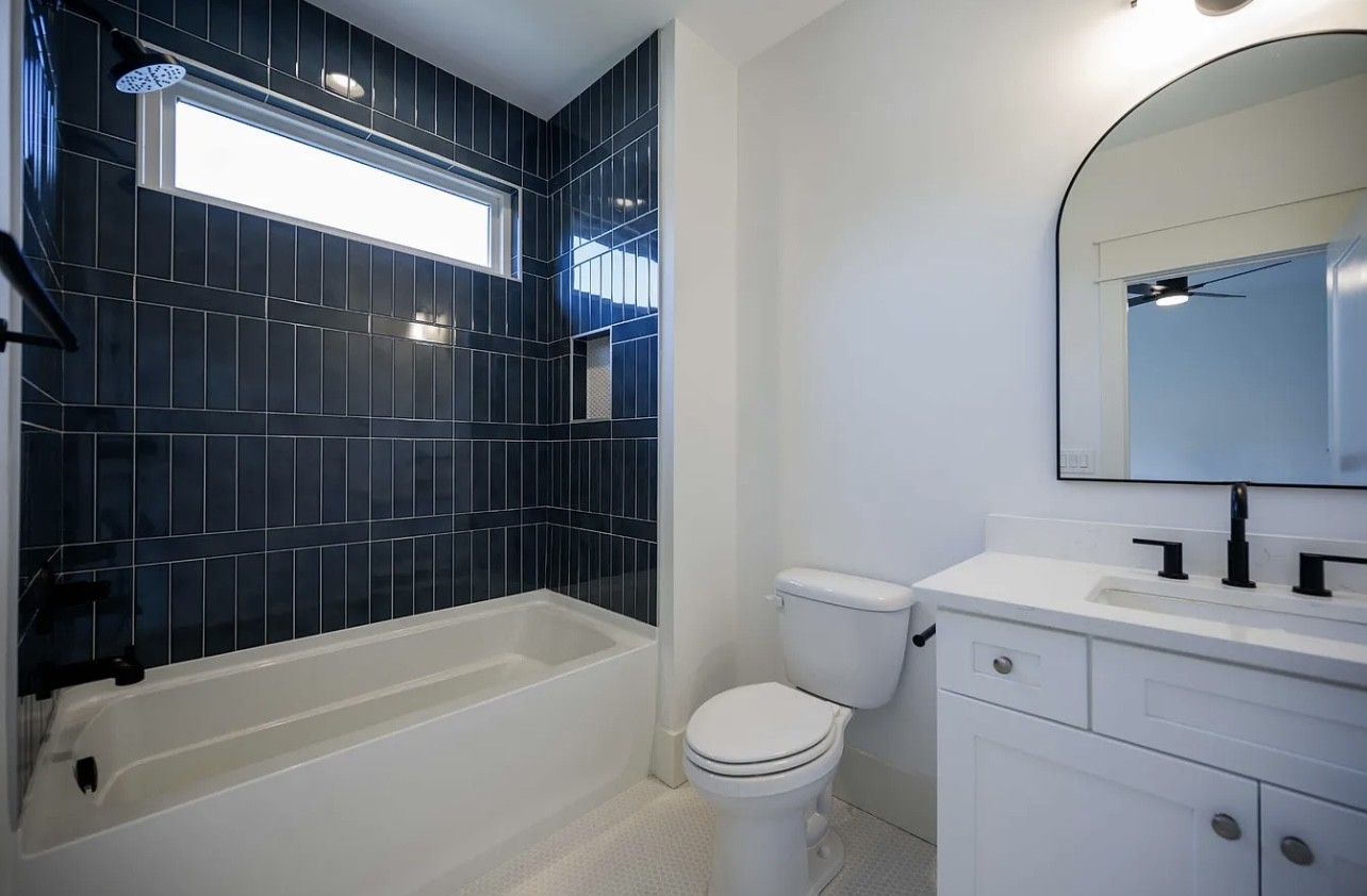 1019 Glasgow Dr Property Photo 25