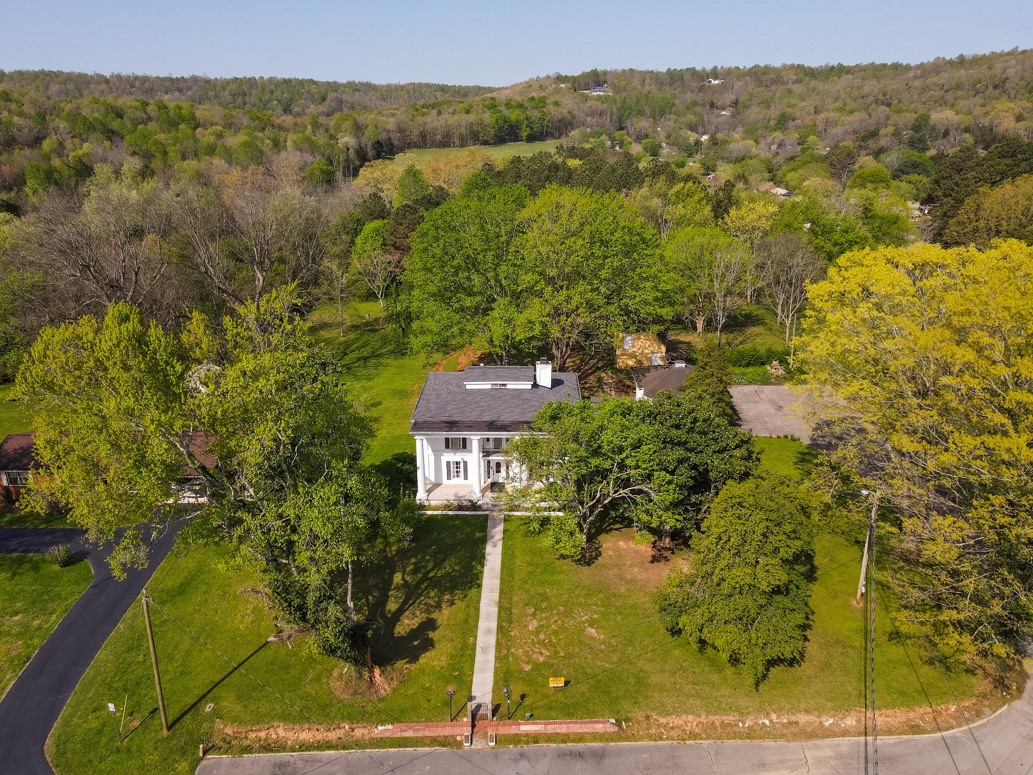 673 Charles Golden Rd Property Photo 10