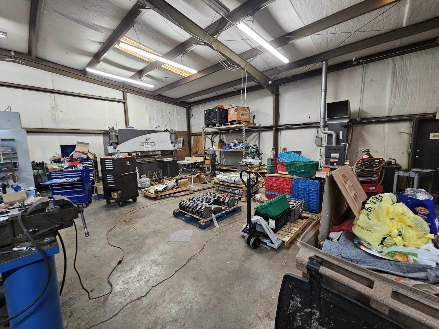1300a S Dickerson Rd Property Photo 25
