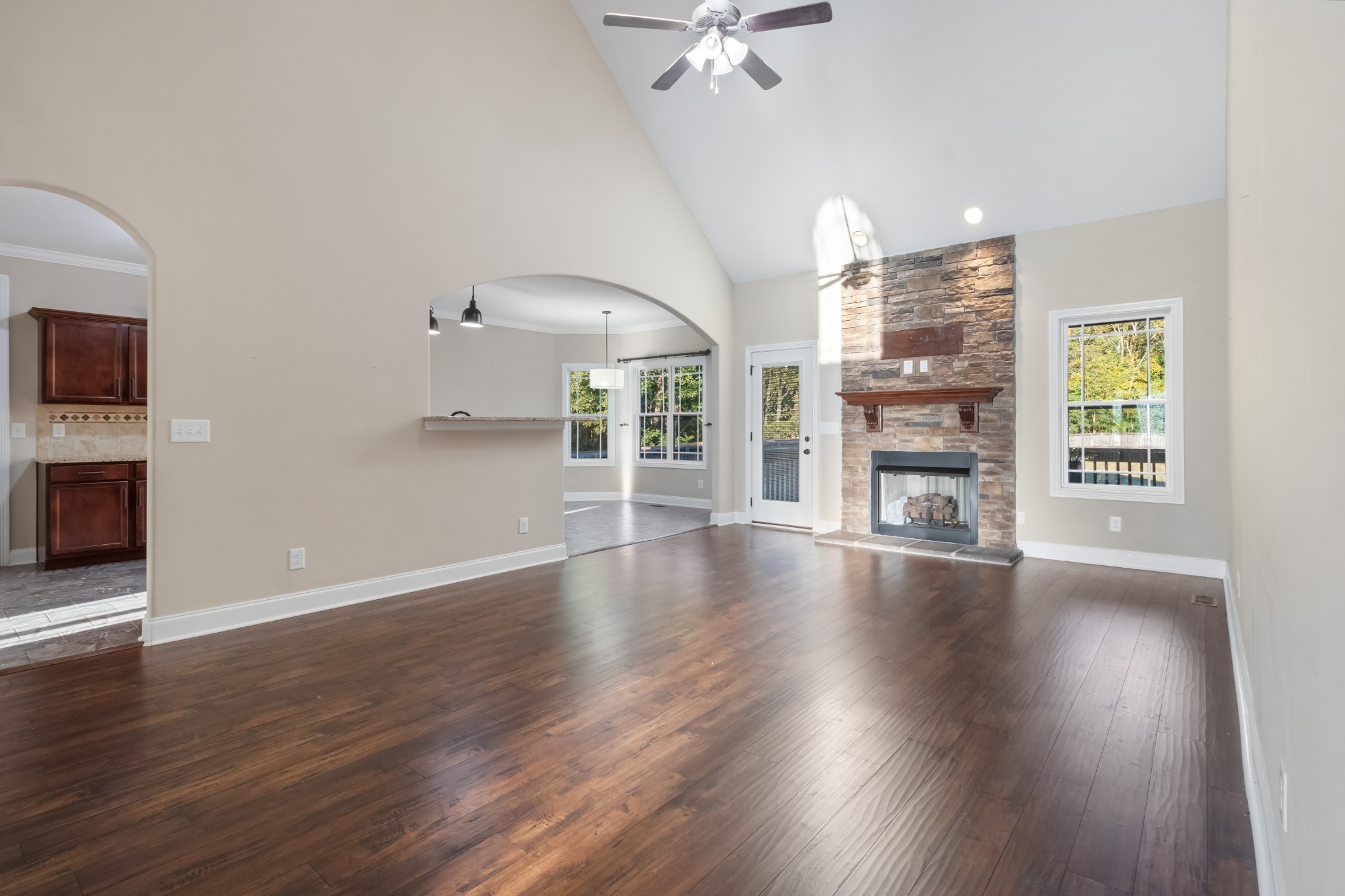 1631 Ellie Piper Cir Property Photo 6