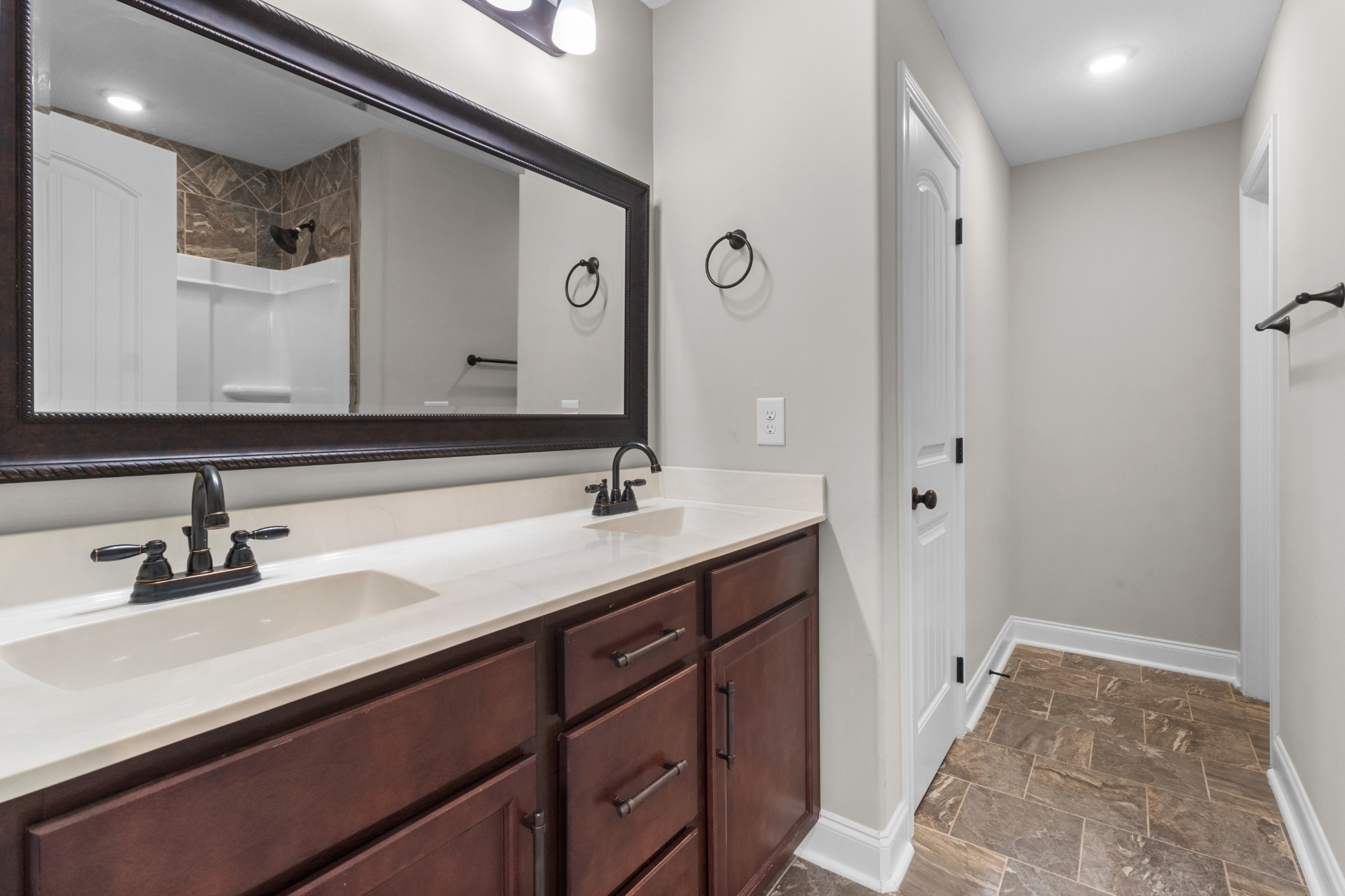 1631 Ellie Piper Cir Property Photo 33