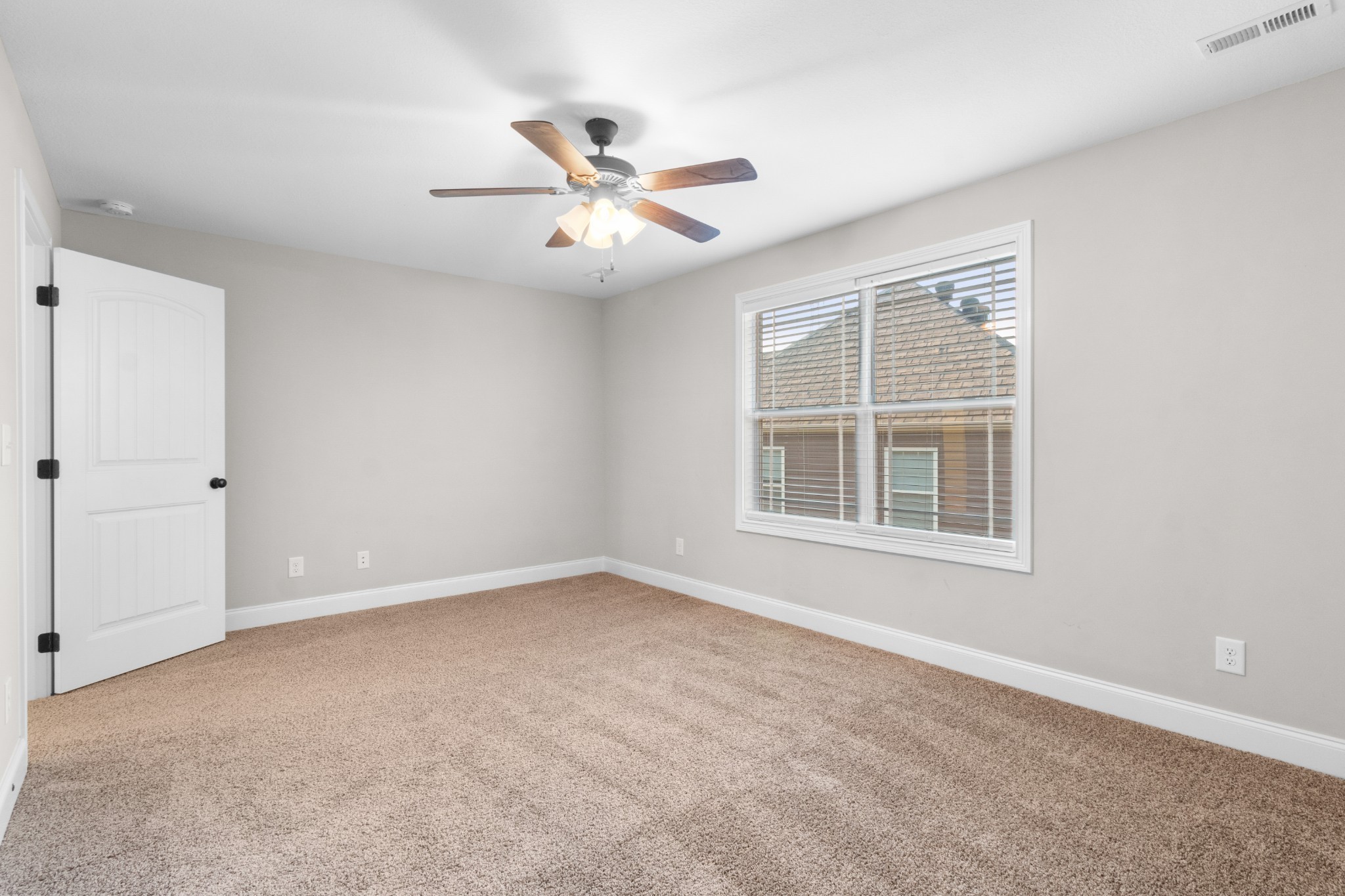 1631 Ellie Piper Cir Property Photo 37