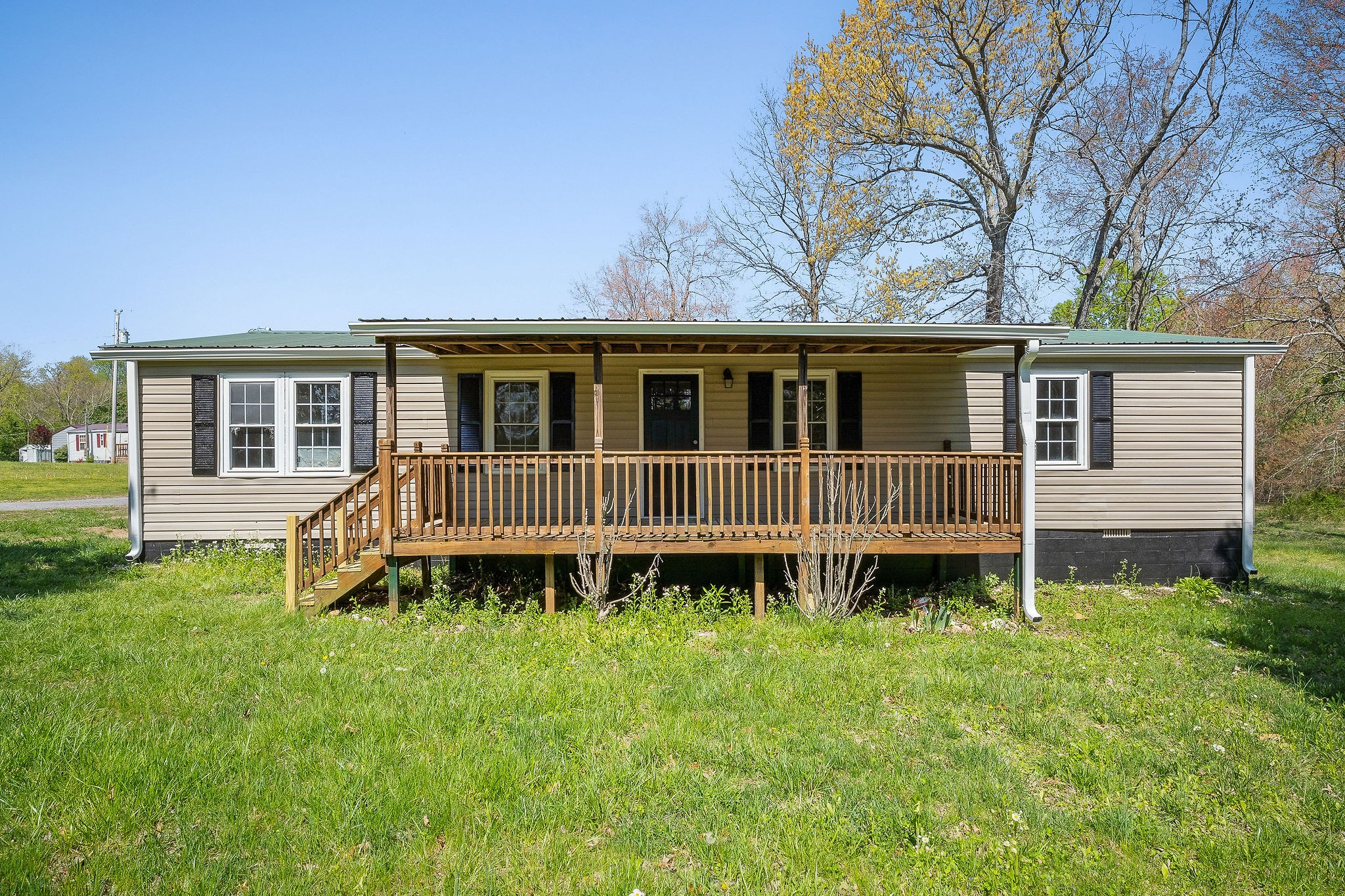 689 Capshaw Rd Property Photo
