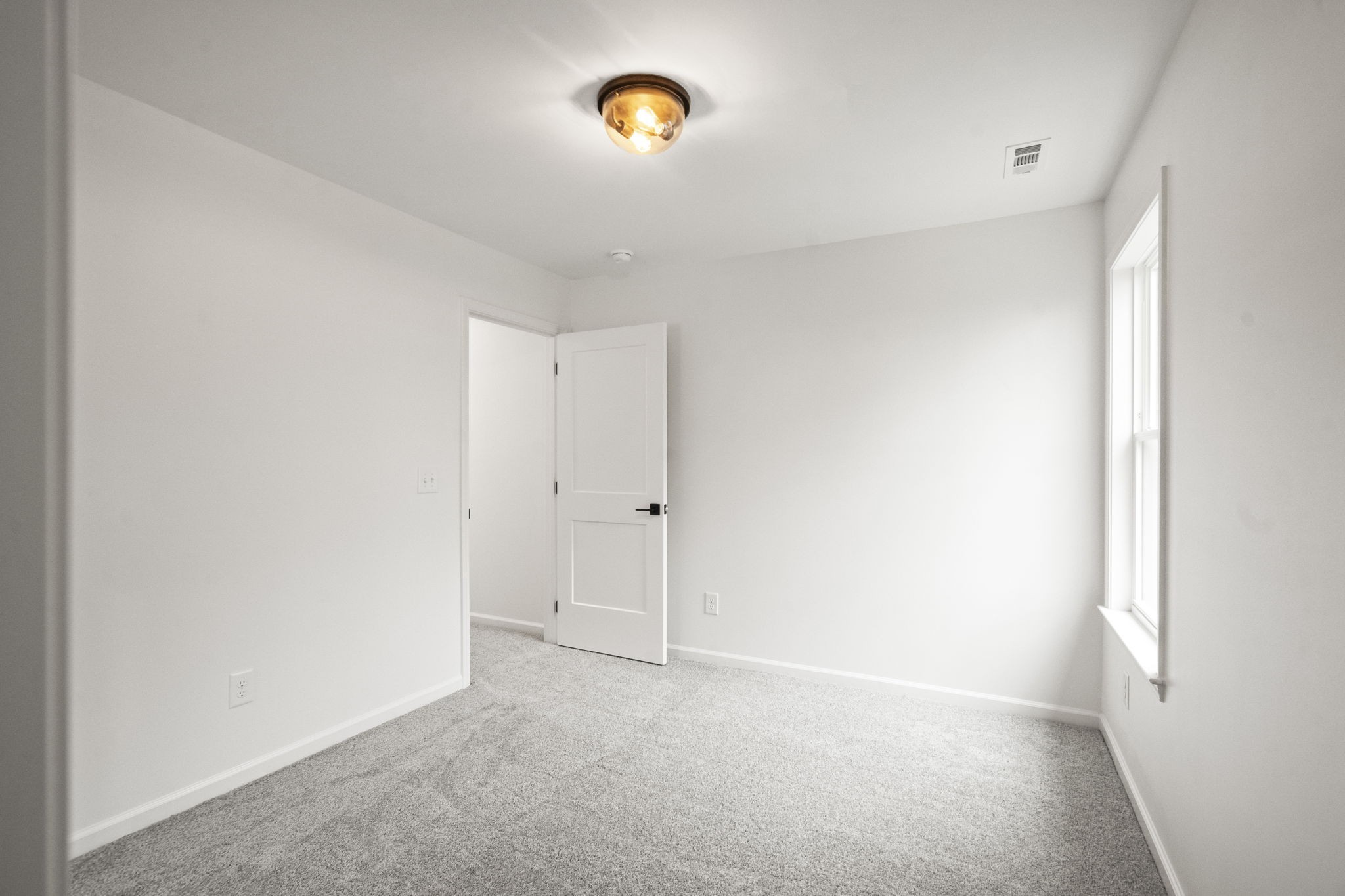 109b Rayon Dr Property Photo 26