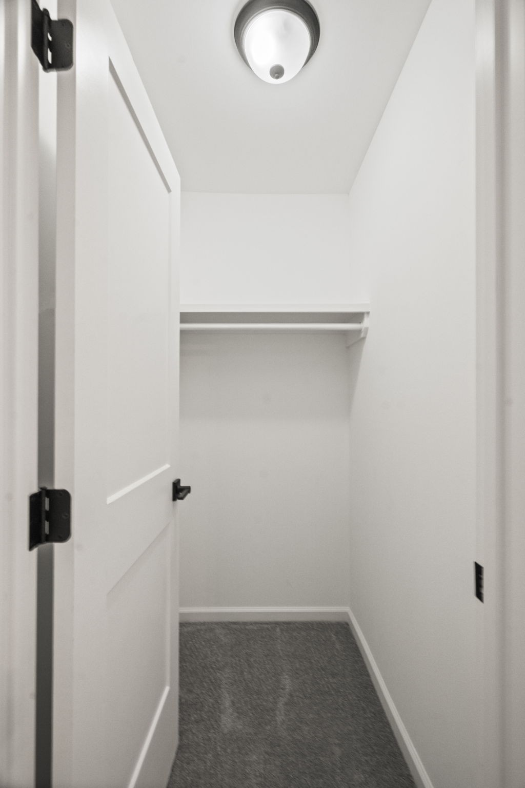 109b Rayon Dr Property Photo 27