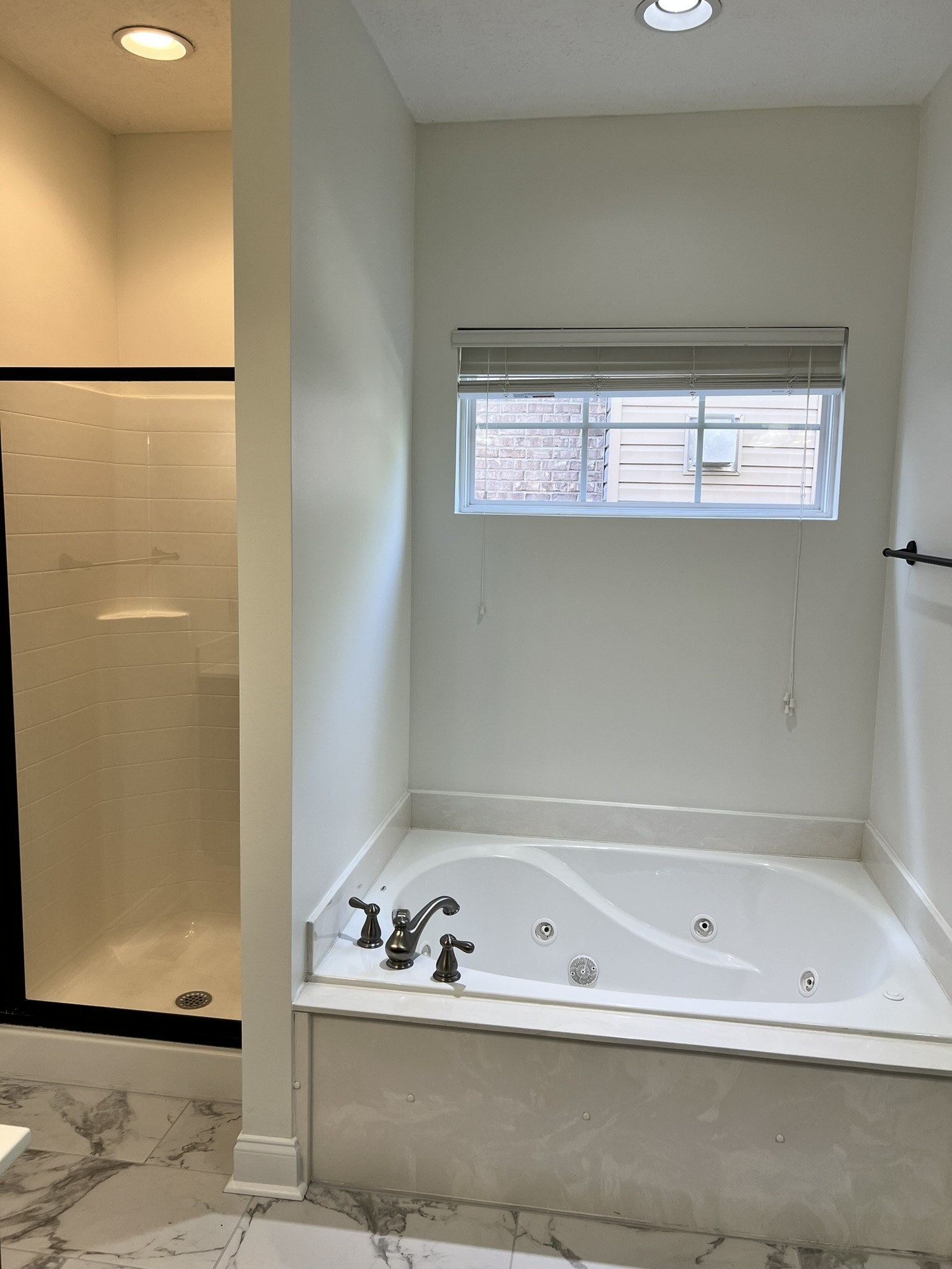 2124 Skyglen Trce Property Photo 15
