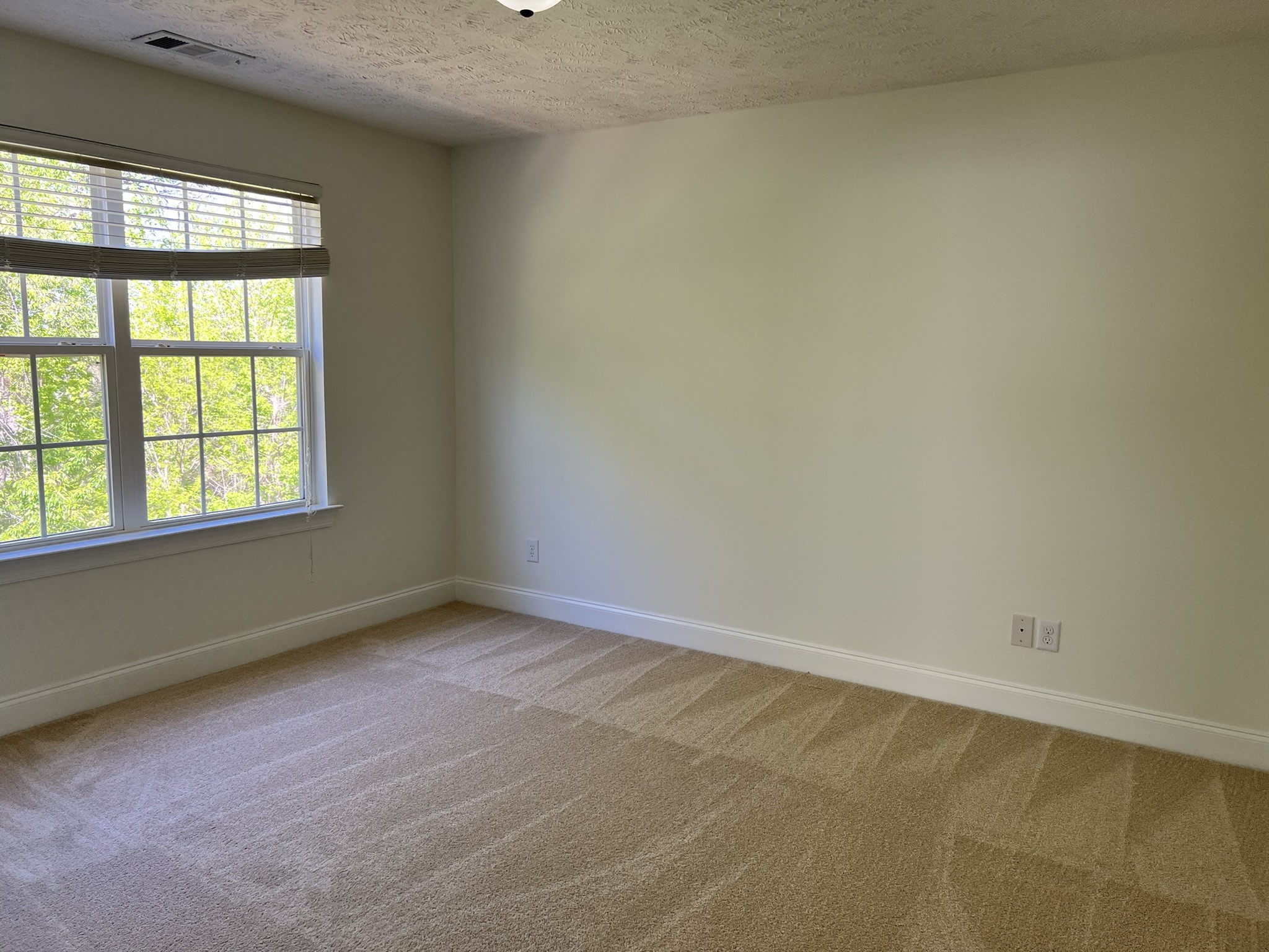 2124 Skyglen Trce Property Photo 23