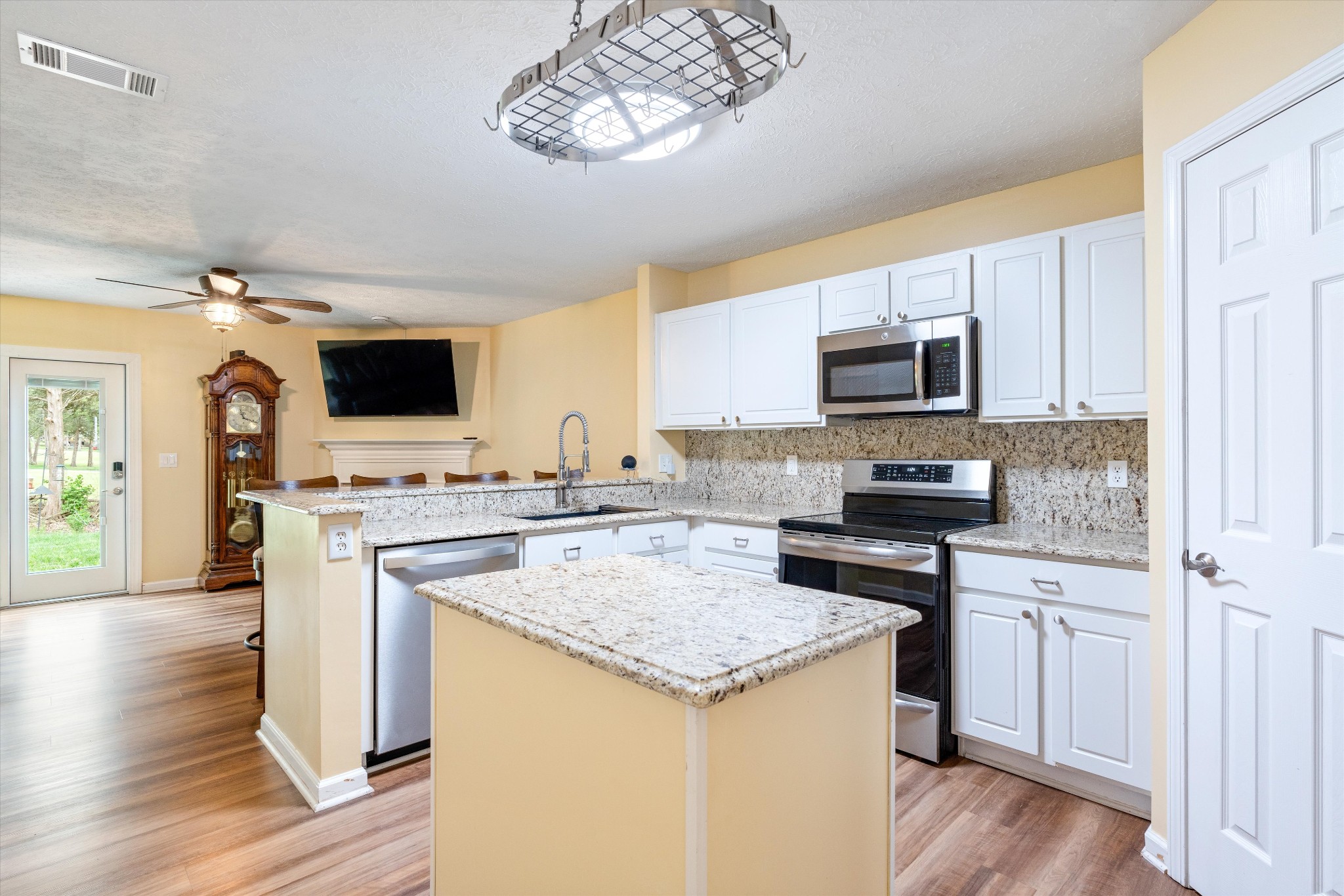 702 Flintlock Ct Property Photo 1