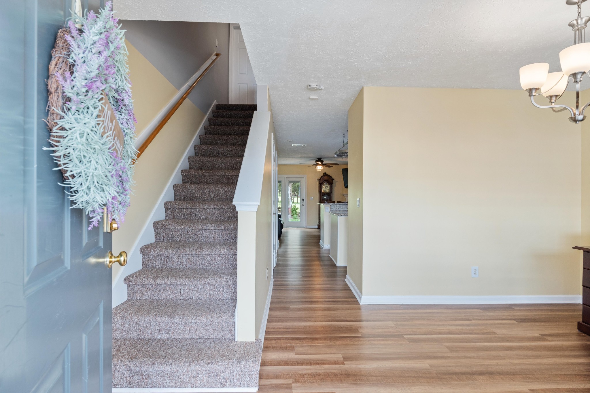 702 Flintlock Ct Property Photo 4