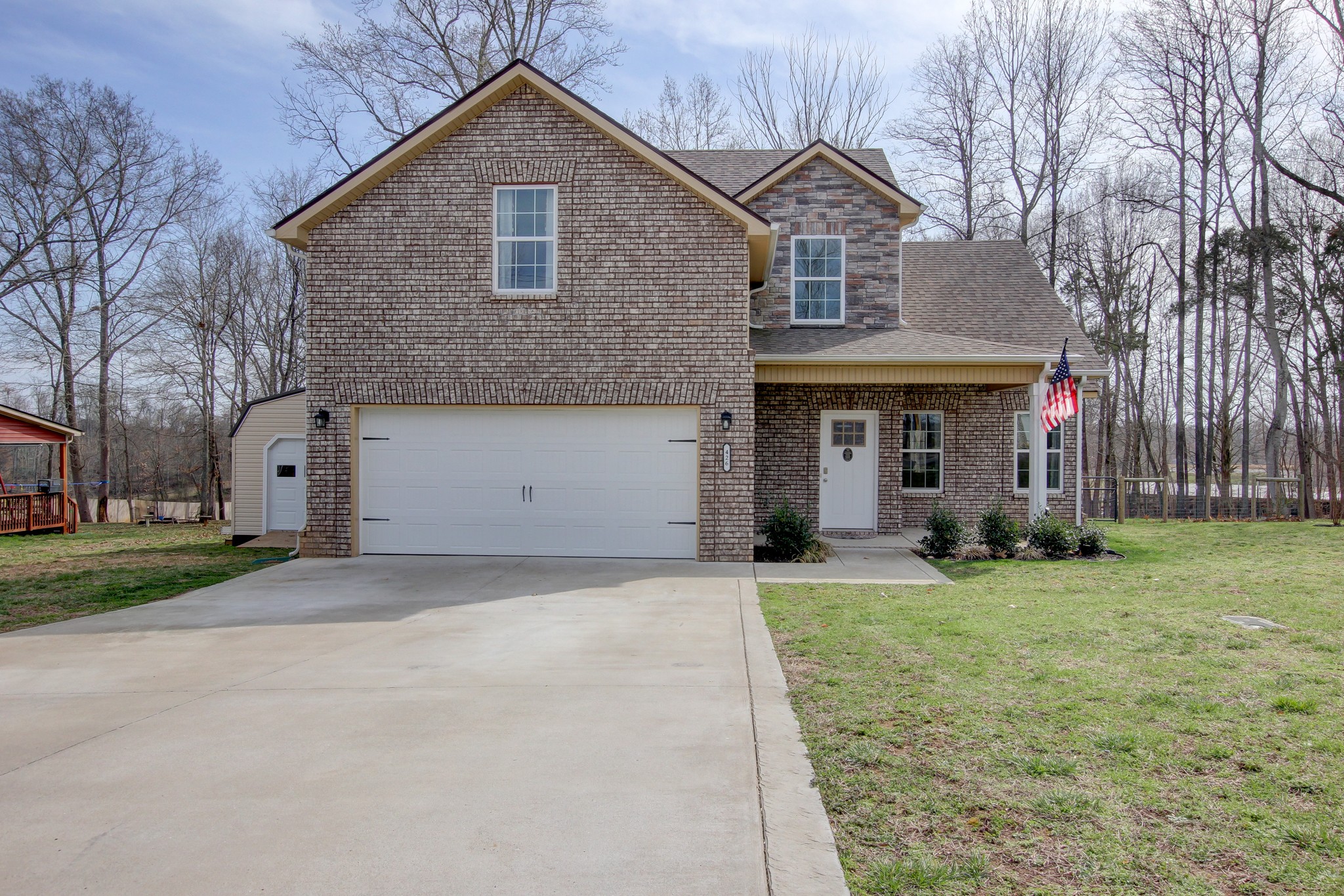 426 Kristie Michelle Ln Property Photo 4