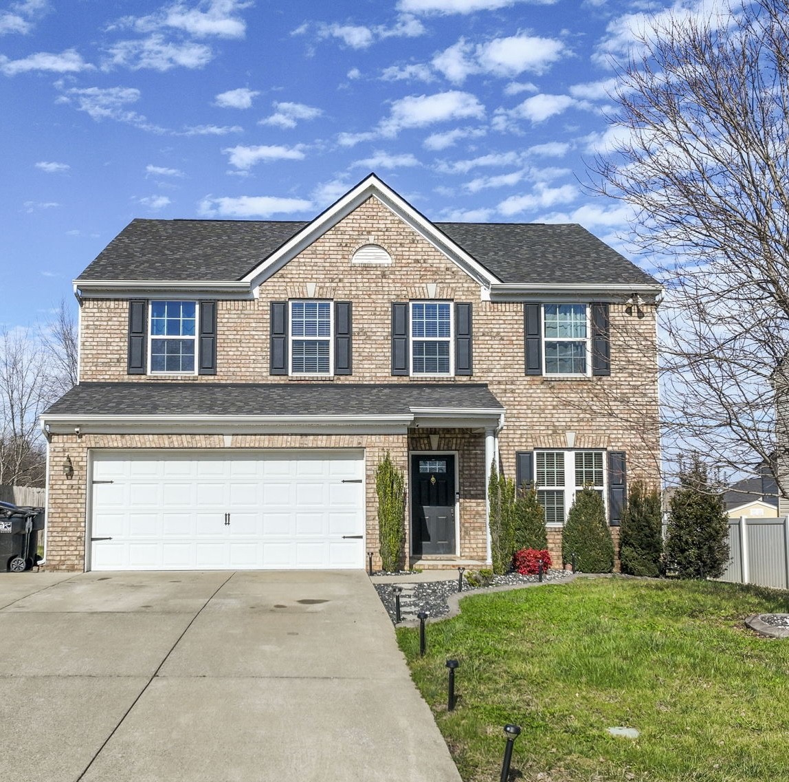 2207 Ambergate Dr Property Photo